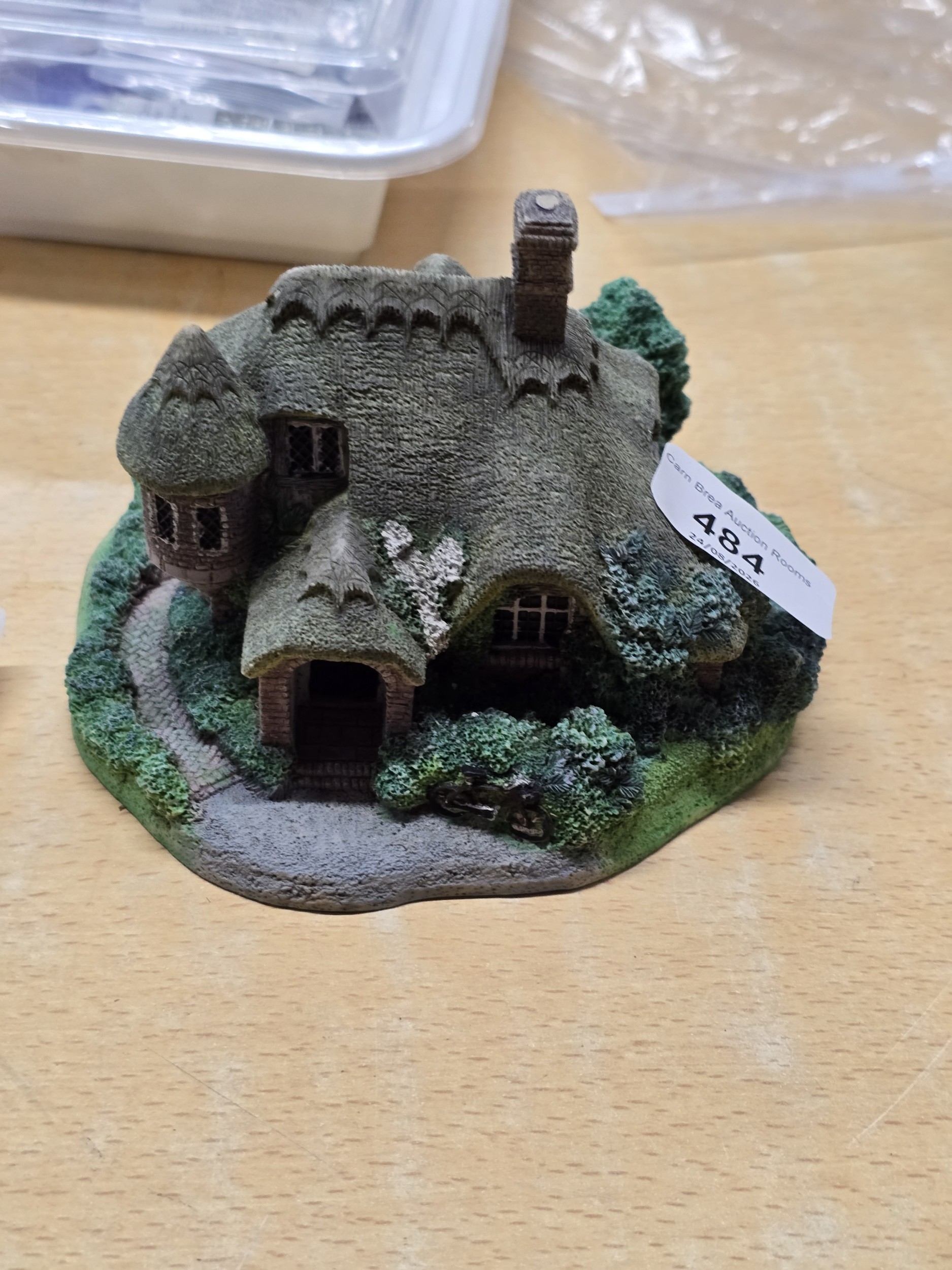 Lot 484