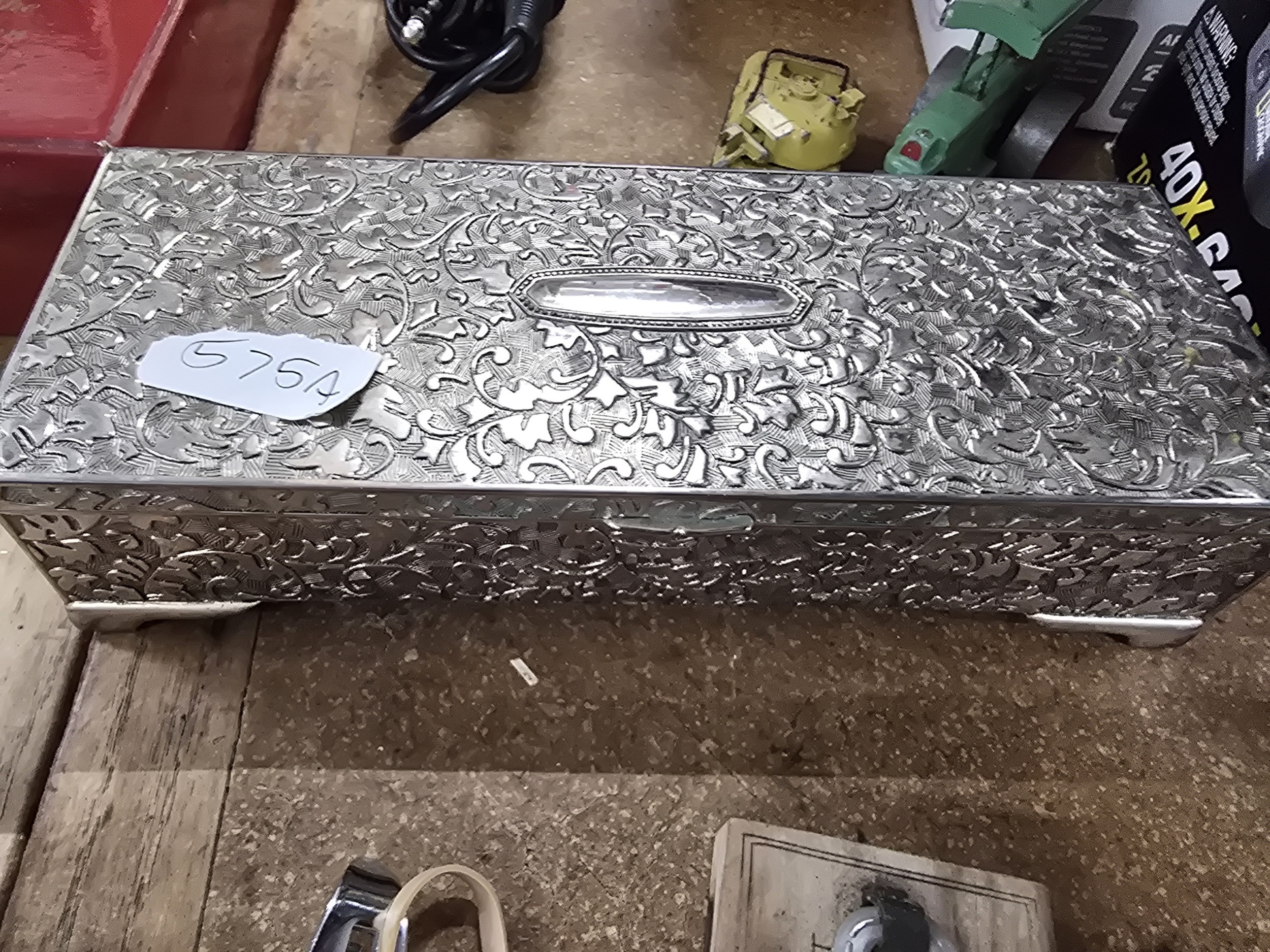Lot 575a