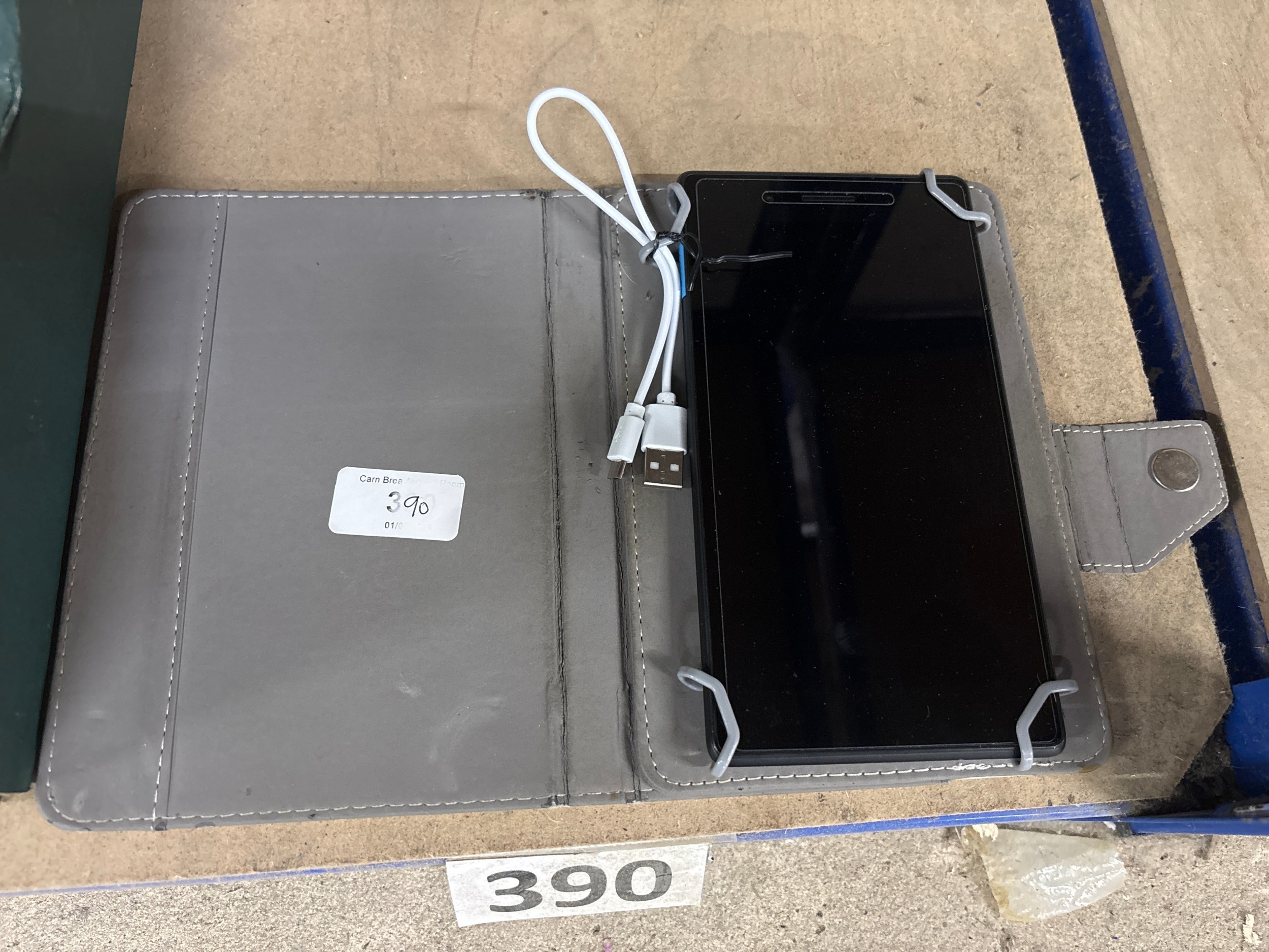 Lot 390