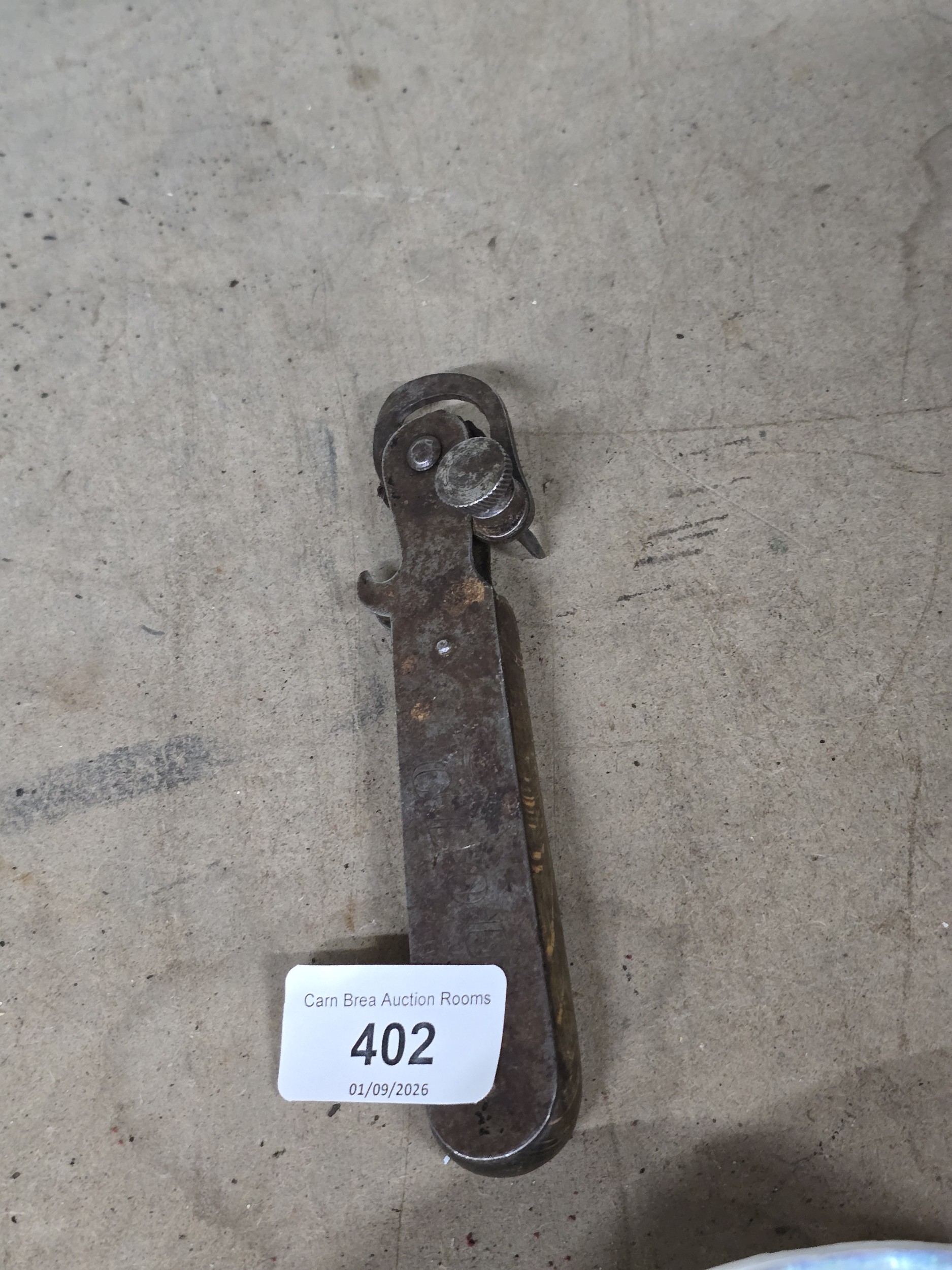 Lot 402