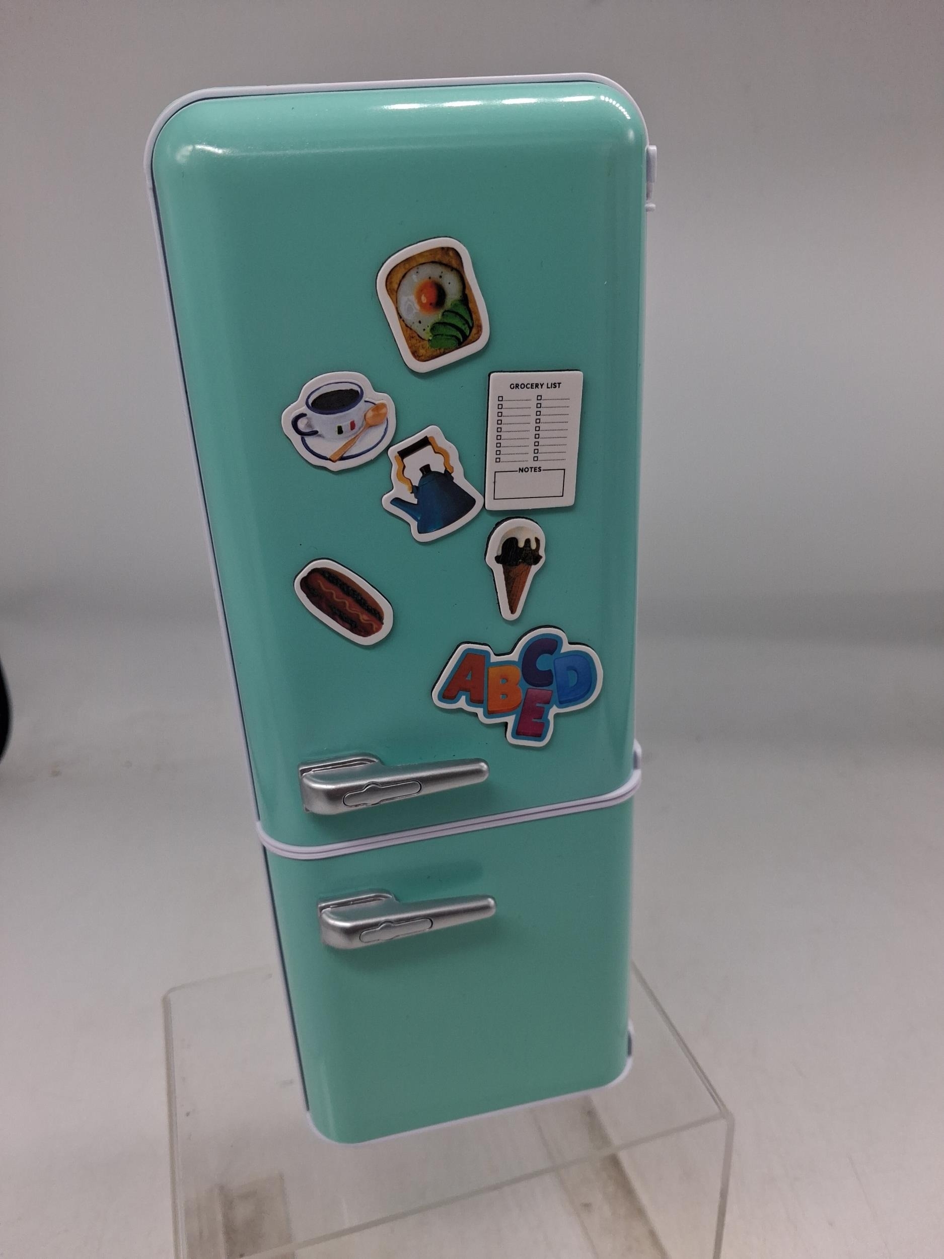 ZURU Fridge Freezer (Barbie) lights up and new draws
