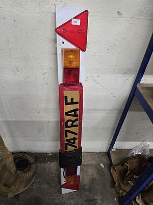 A Portable Trailer Lighting Board With 7-Pin Wiring Loom UNABLE TO POST
