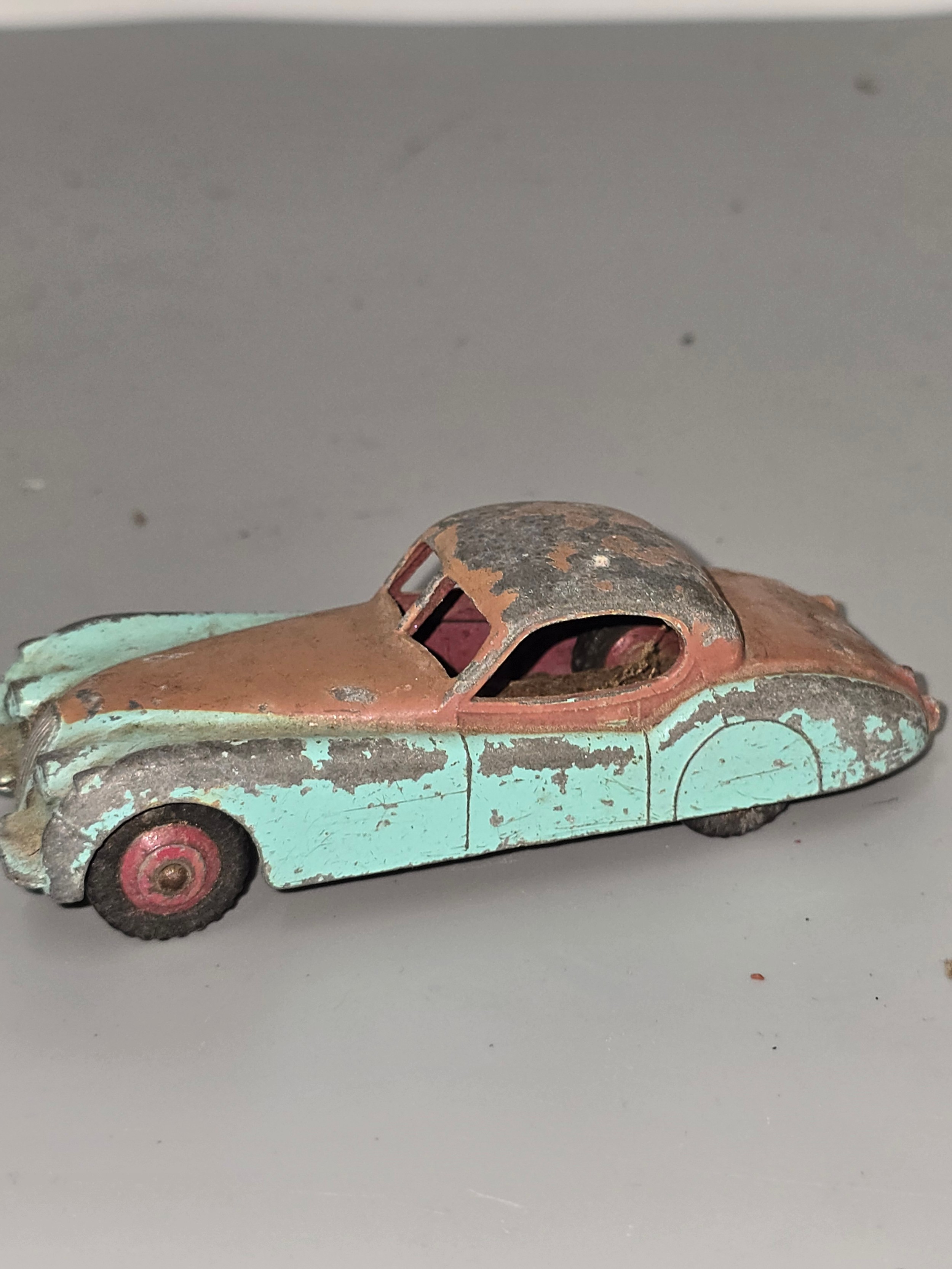 Vintage Dinky 157 Jaguar XK120