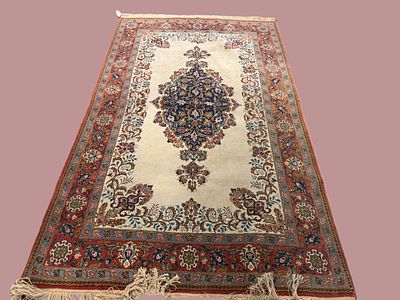 Handmade carpet from iran ghoum 
100 % handmade and wool 
pile ; wool 
warp : 