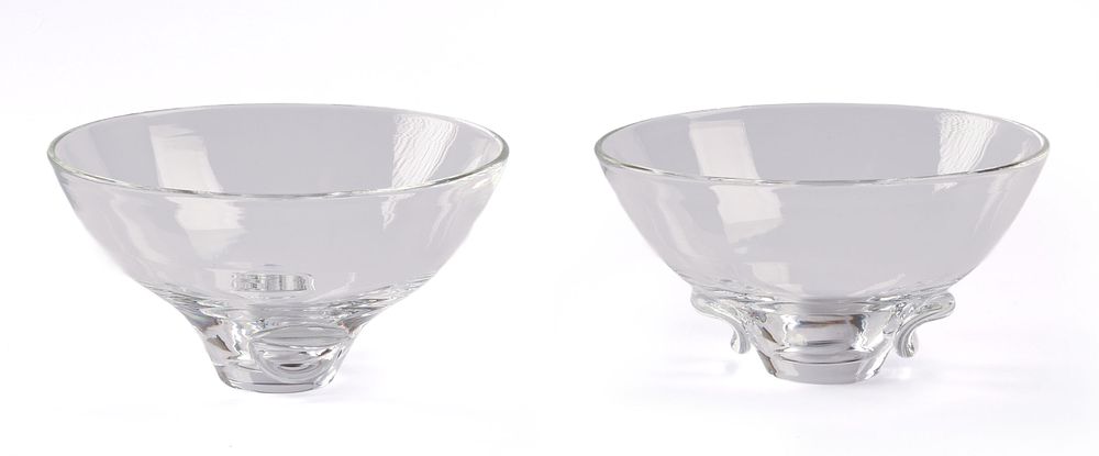 Two Steuben Glass Bowls. Diameters 7 and 8 inches, in very good condition. With Steuben box.