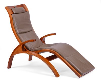 Thomas Moser Cherry Chaise. Height 42 inches, width 26 inches, length 66 inches. Some wear to 