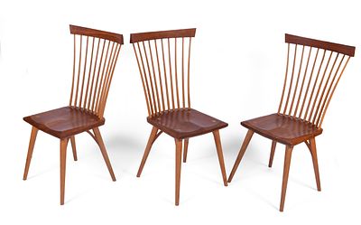 Three Thomas Moser Eastwood Side Chairs. Seat height 18 inches, overall height 39 inches, width 
