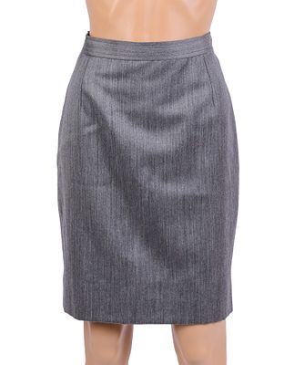 Valentino Gray Skirt. Size 10. Very good condition. From the collection of Jane Morgan.