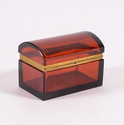 Amber Glass Dome Top Box. 4 x 5.5 x 3.25 inches.
