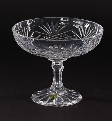 Waterford Crystal Taza. Diameter 8 inches. In original box.