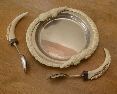 Carved Bone and Silverplate Tray and Serving Set With Alligators. Diameter of tray 11 inches. 