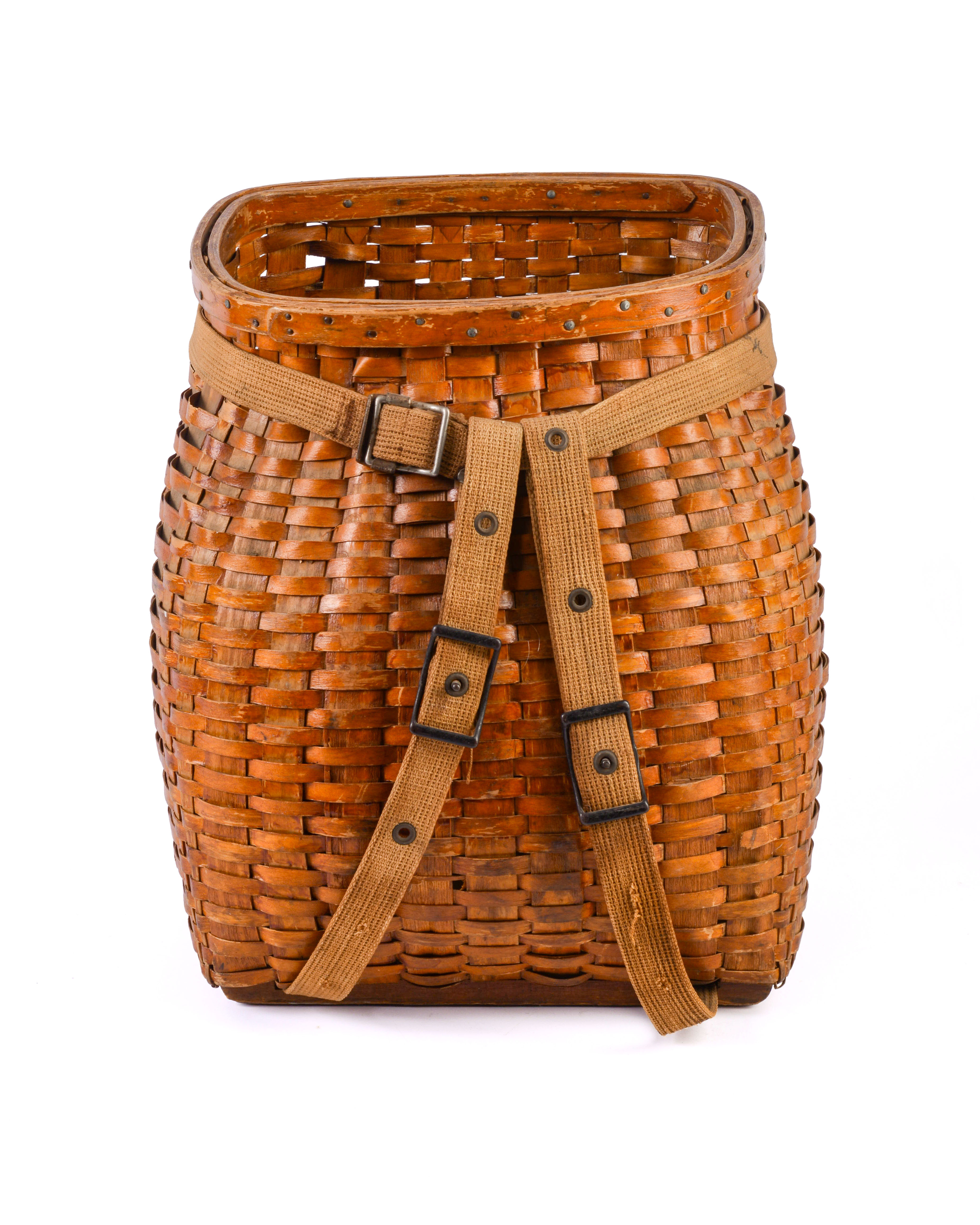 EARLY MAINE ADIRONDACK GATHERING BASKET.
