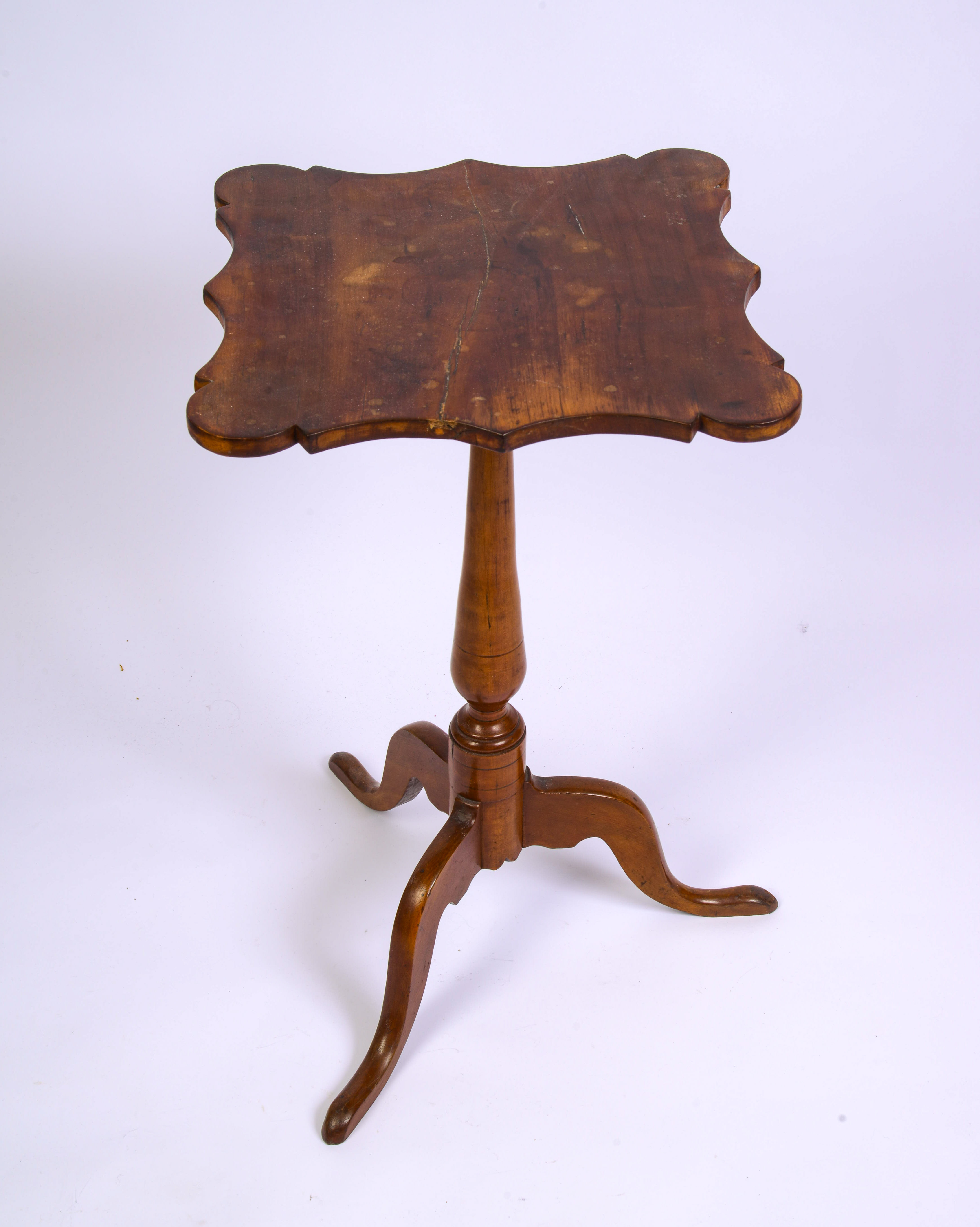NEW ENGLAND TURTLE TOP CANDLE STAND.