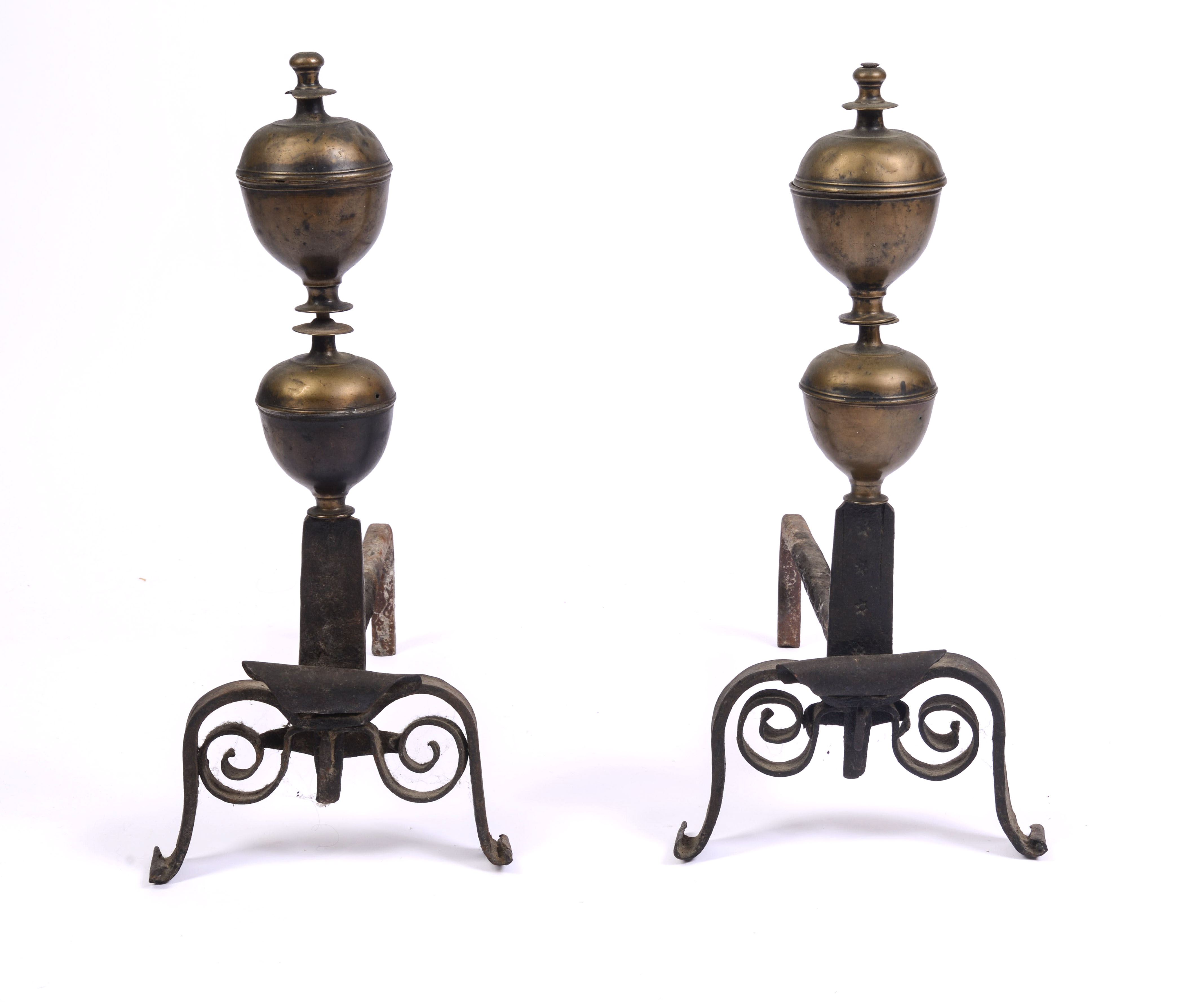 PAIR OF 18TH CENTURY BRASS AND WROUGHT IRON ANDIRONS.