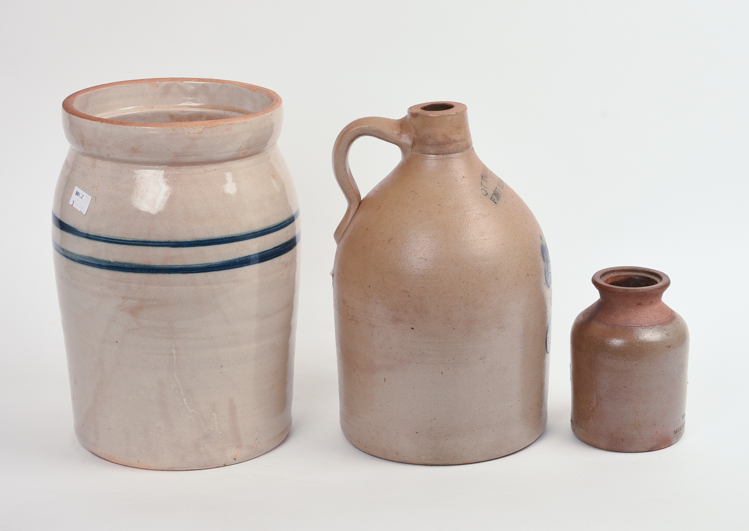 THREE STONEWARE PIECES.