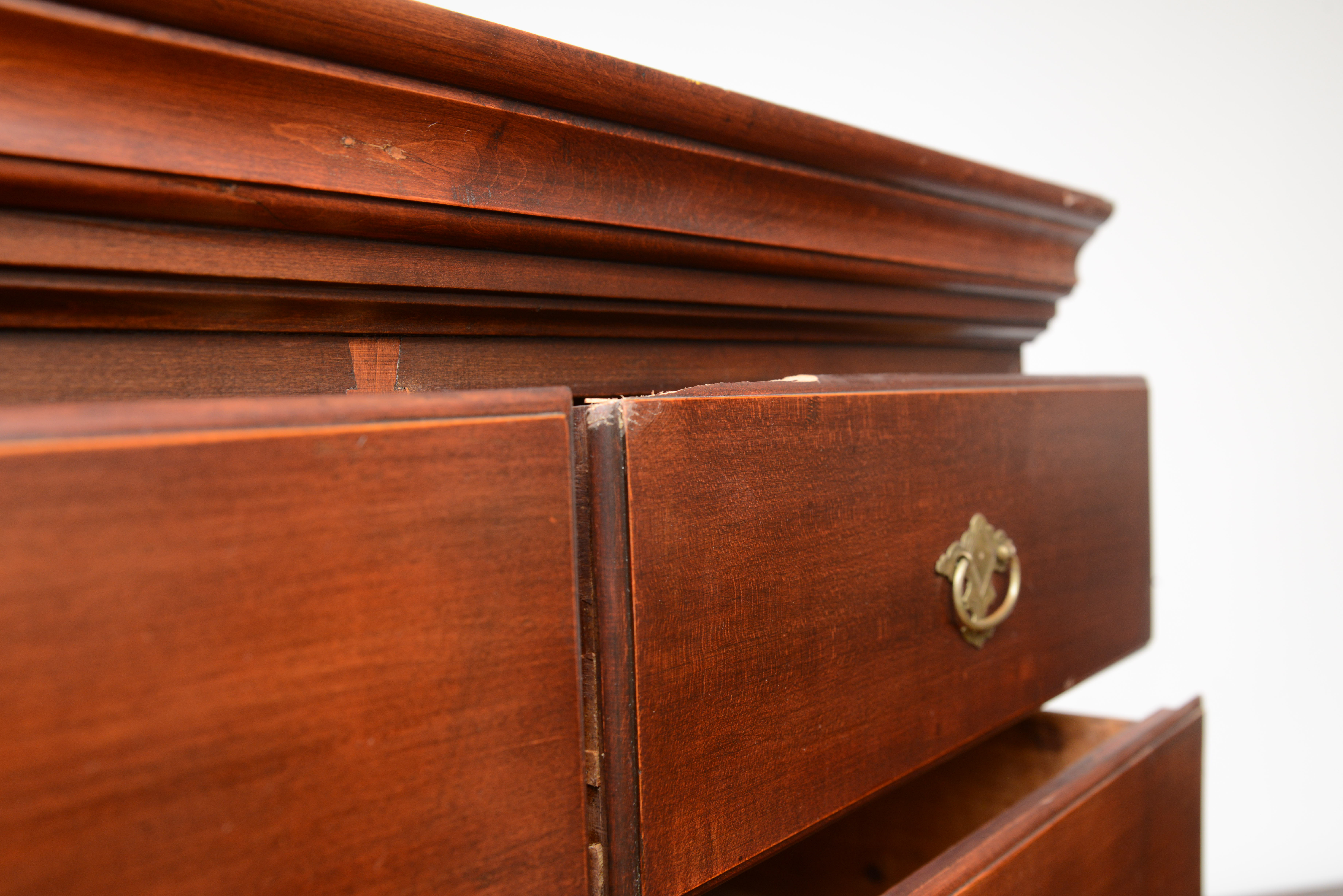 NEW ENGLAND QUEEN ANNE HIGHBOY.