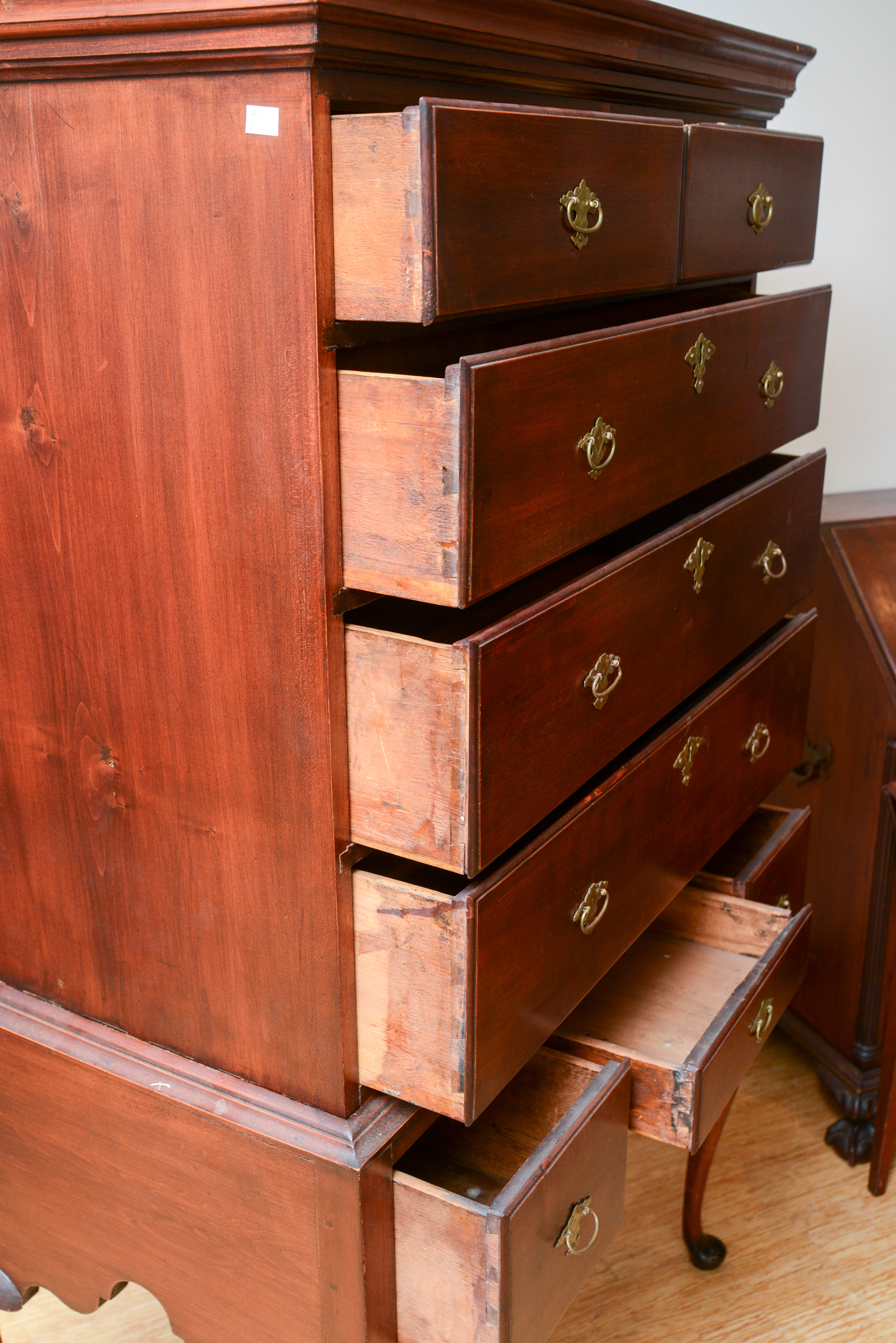 NEW ENGLAND QUEEN ANNE HIGHBOY.