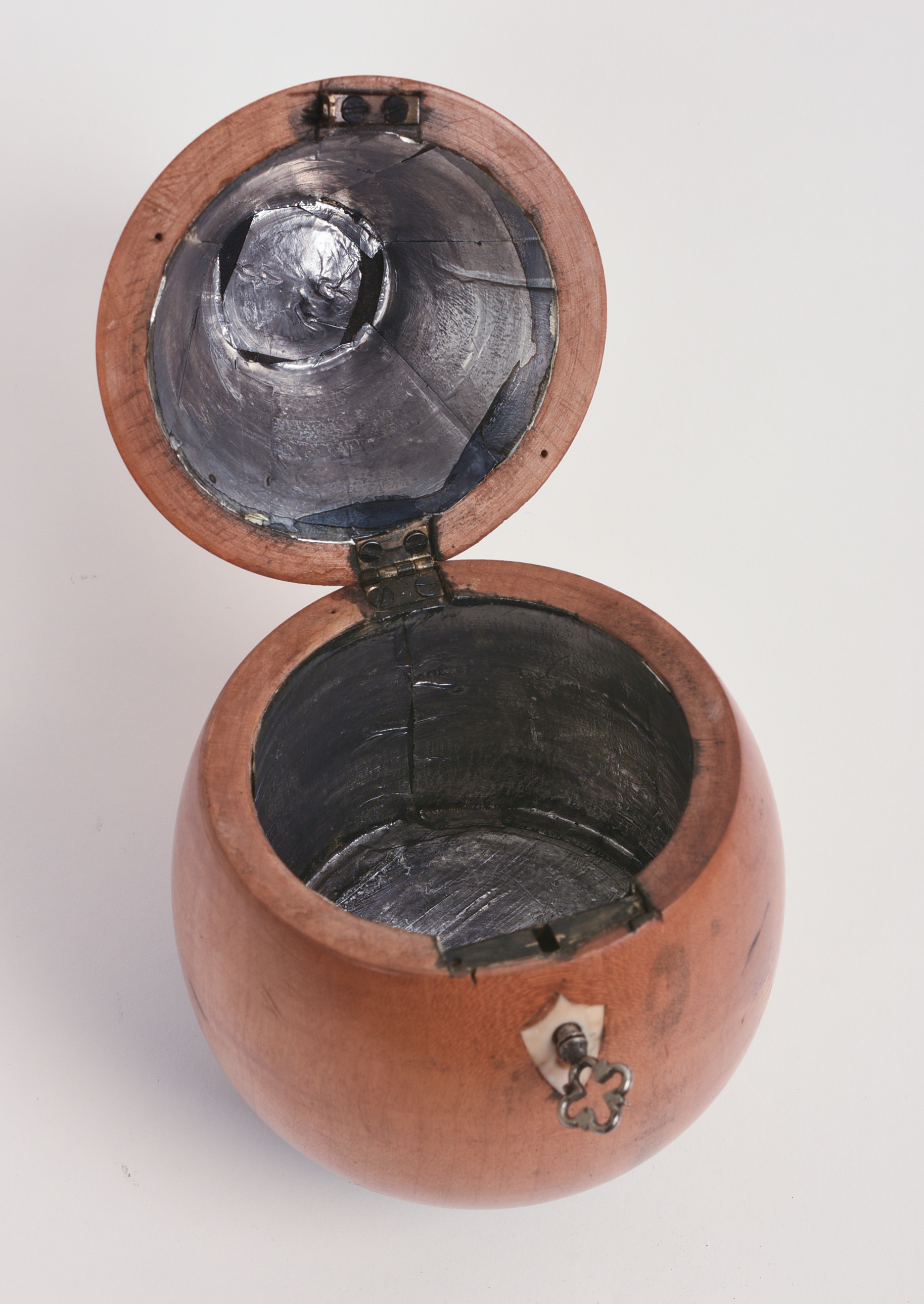 19TH CENTURY PEAR FORM TEA CADDY.