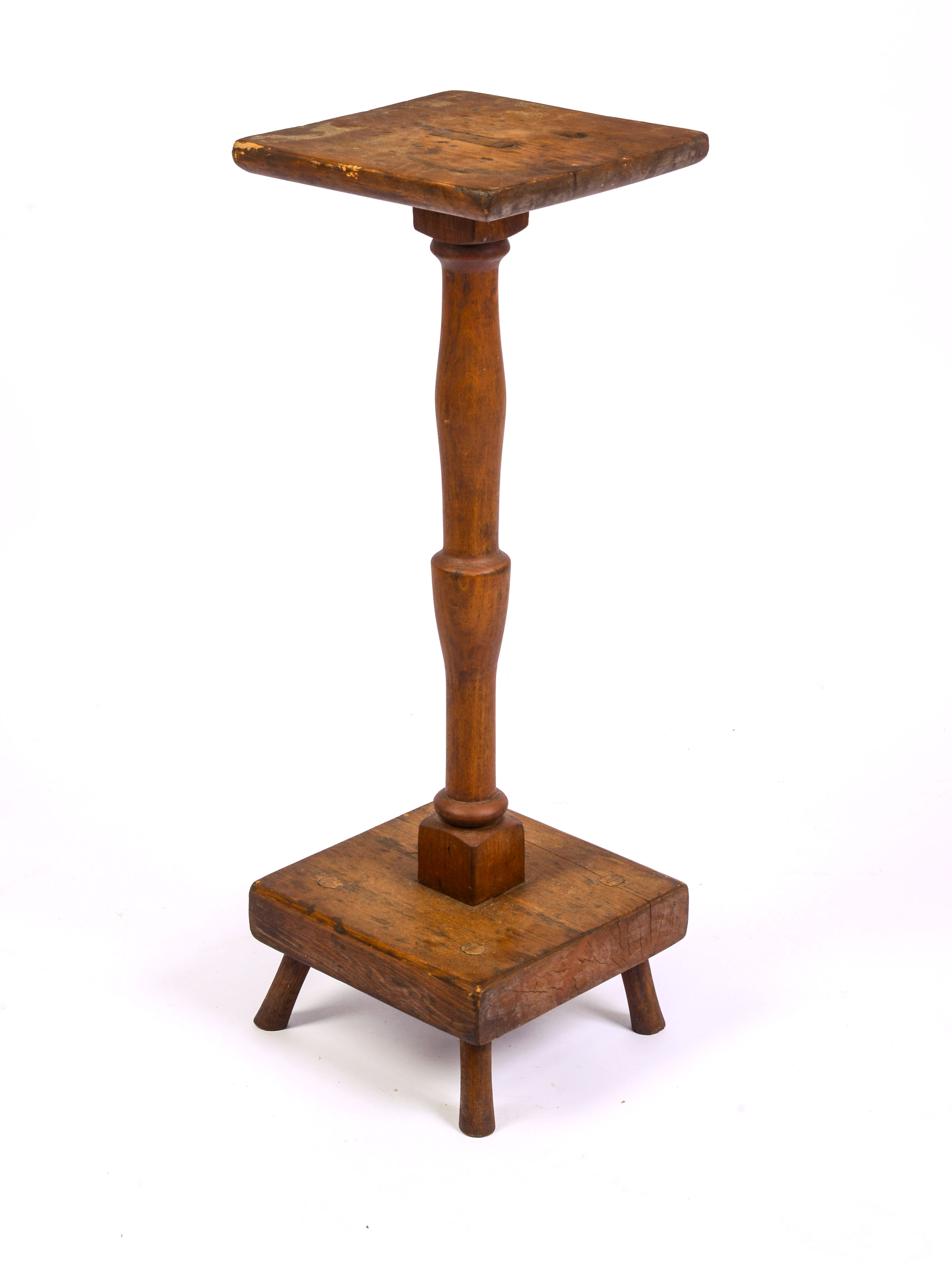 18TH CENTURY NEW ENGLAND PINE CANDLE STAND.