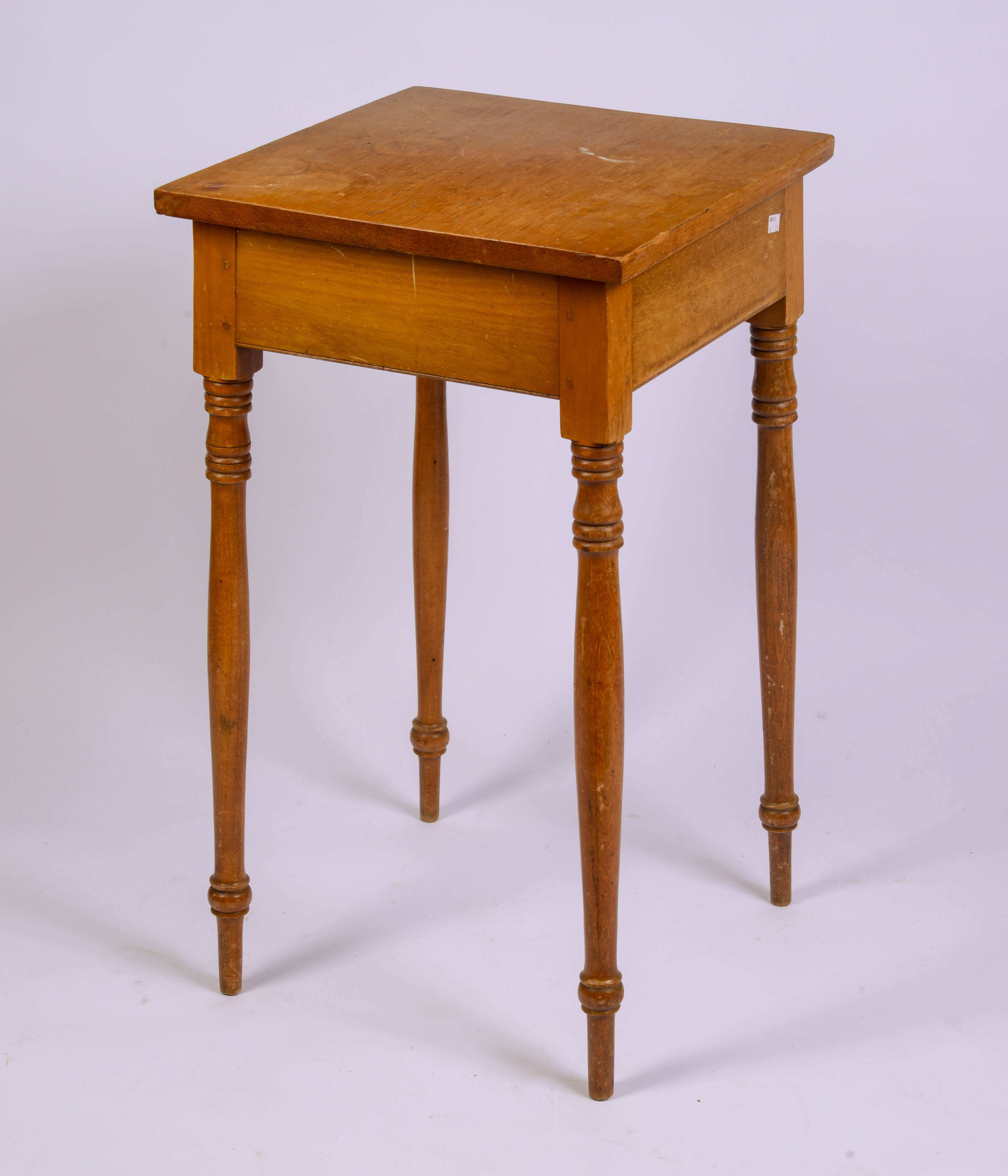 PENNSYLVANIA FEDERAL SPLAY LEG STAND.