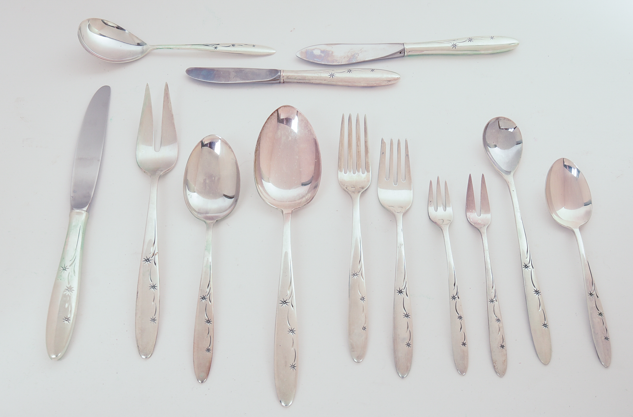GORHAM STERLING SILVER CELESTE PATTERN FLATWARE SERVICE.
