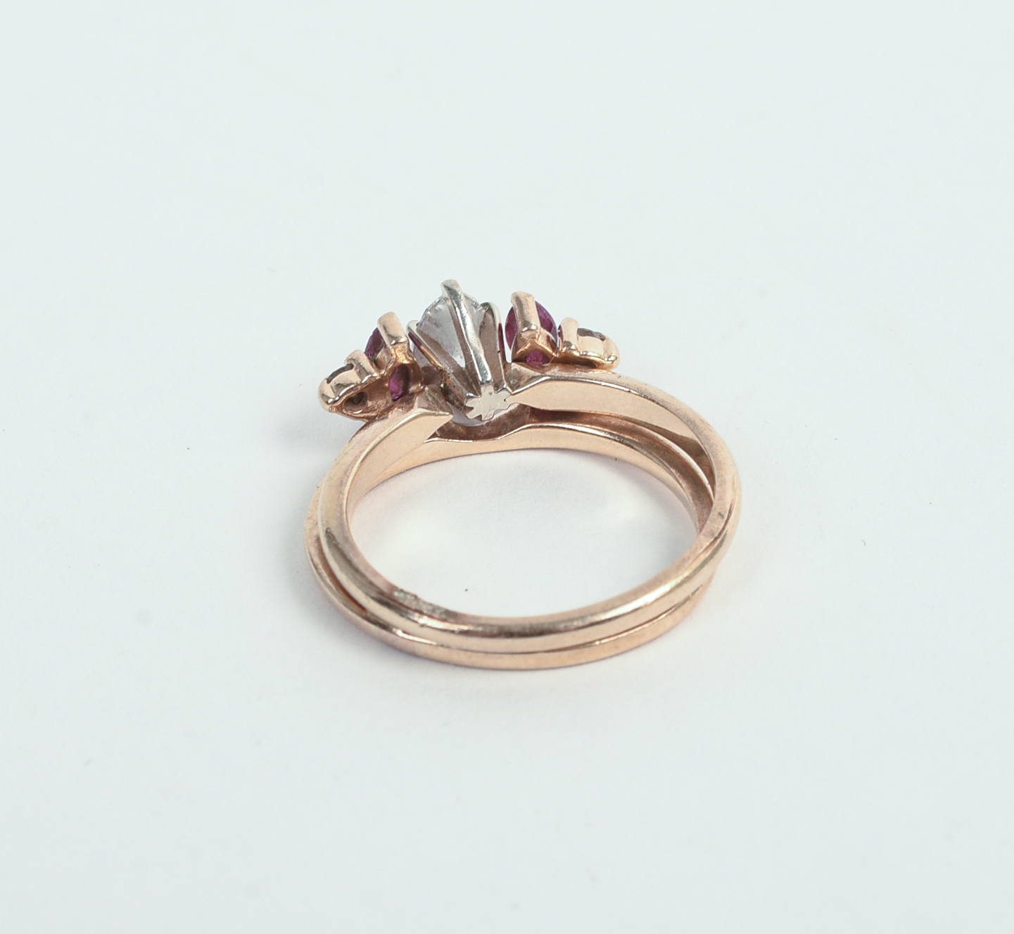 14KT GOLD, DIAMOND AND RUBY WEDDING SET.