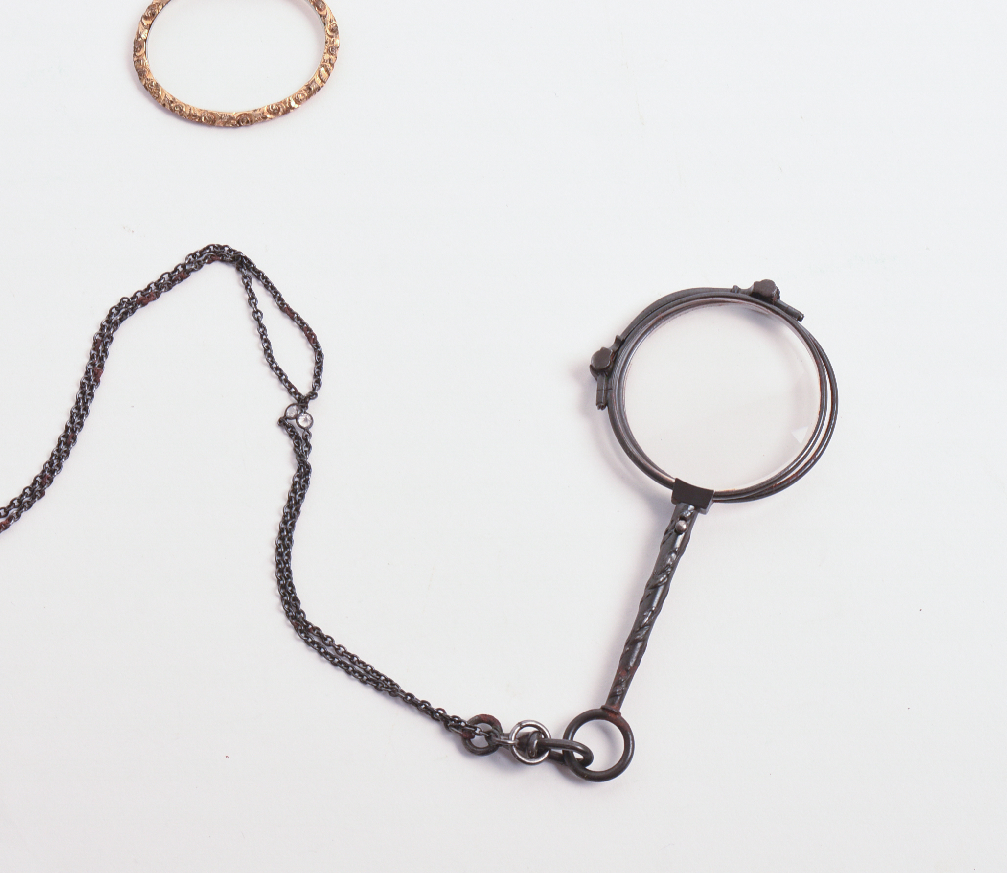 GROUP OF VICTORIAN PIECES.