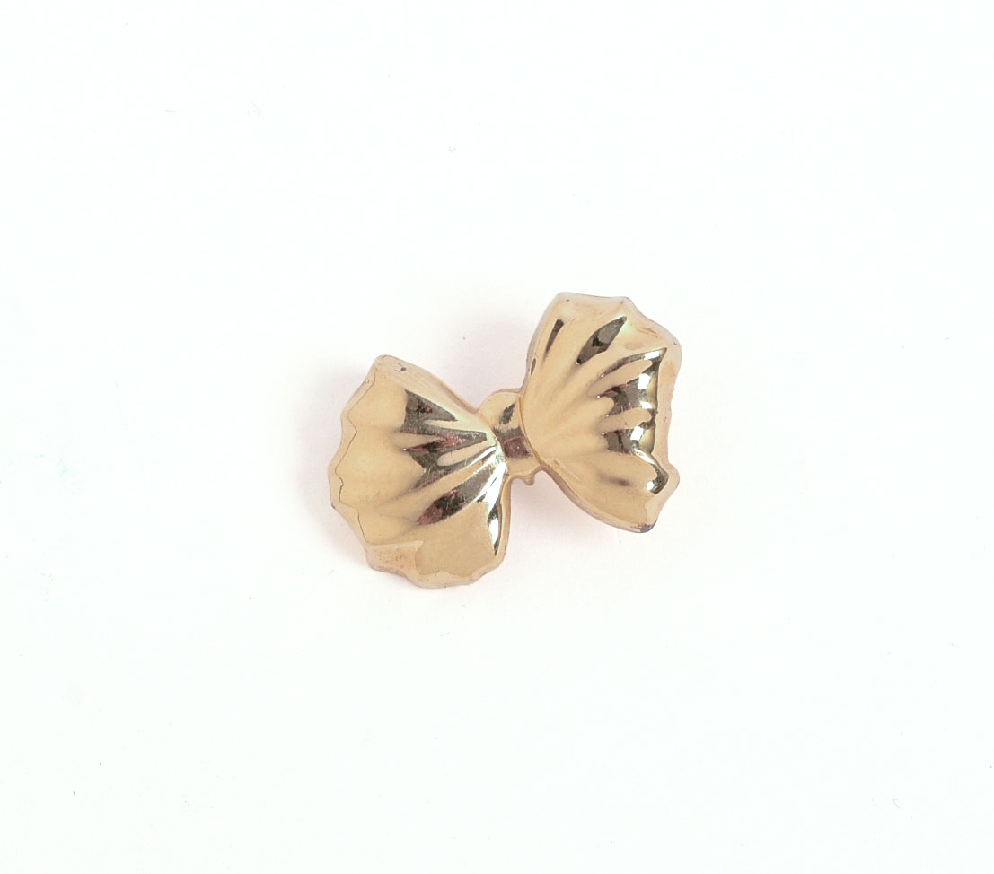MARC ANTHONY 14K GOLD BOW PENDANT.