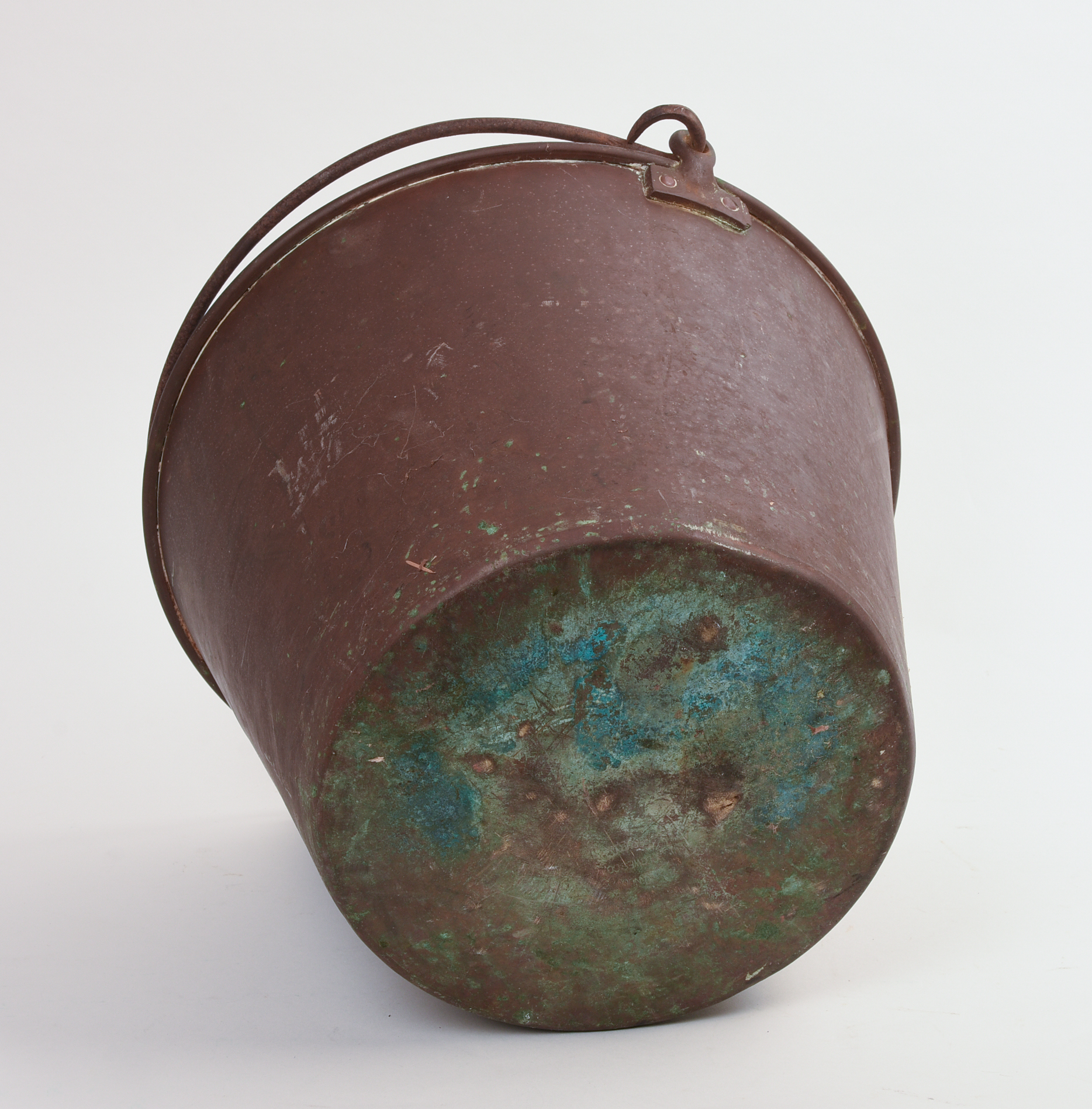SMALL COPPER APPLE BUTTER PAIL.