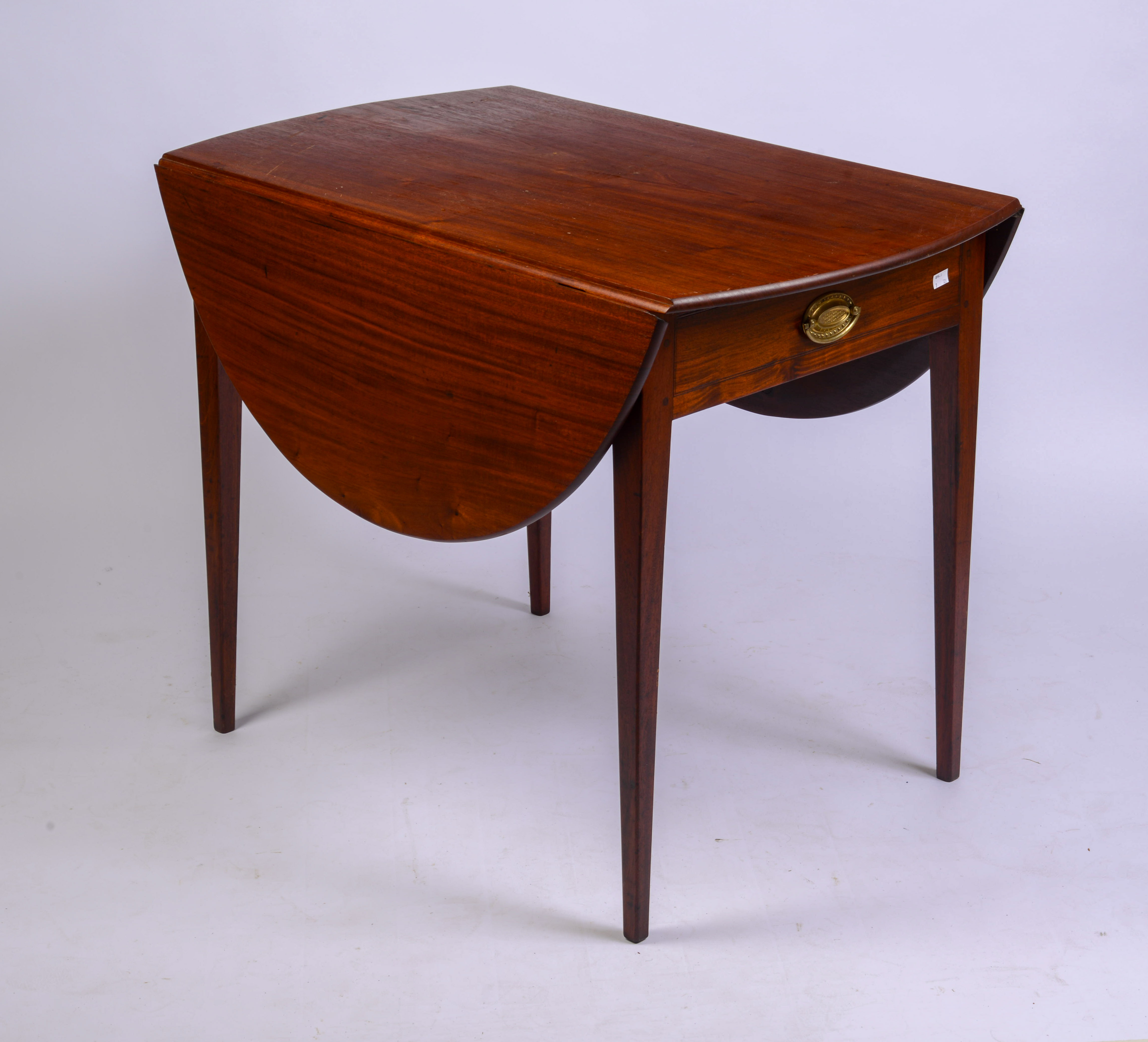 HEPPLEWHITE MAHOGANY PEMBROKE TABLE.