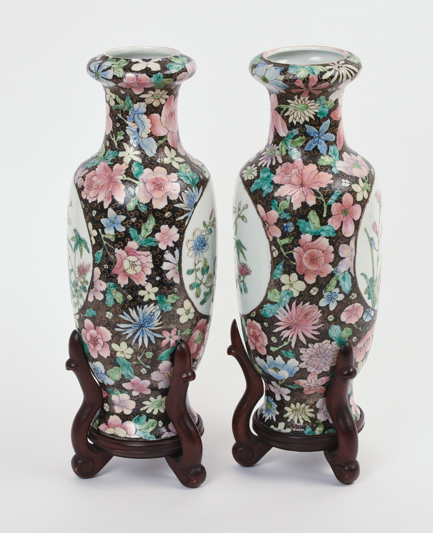 PAIR OF REPUBLIC PERIOD CHINESE FAMILLE NOIRE VASES.
