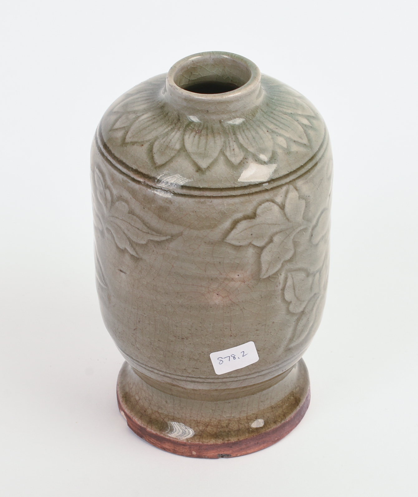 CHINESE 18TH C. CELADON VASE.