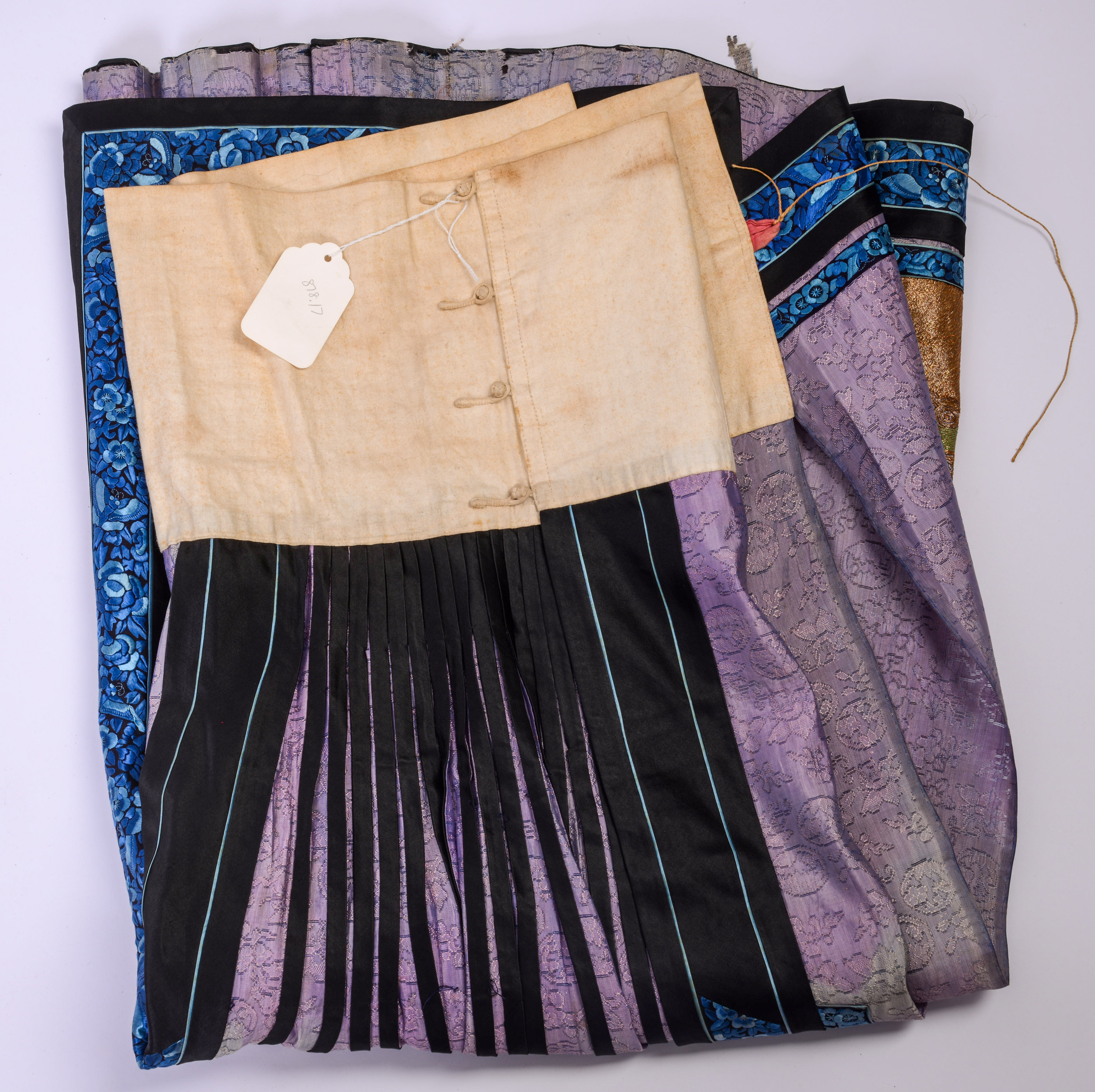 19TH C. CHINESE QING DYNASTY FINELY WOVEN SKIRT.