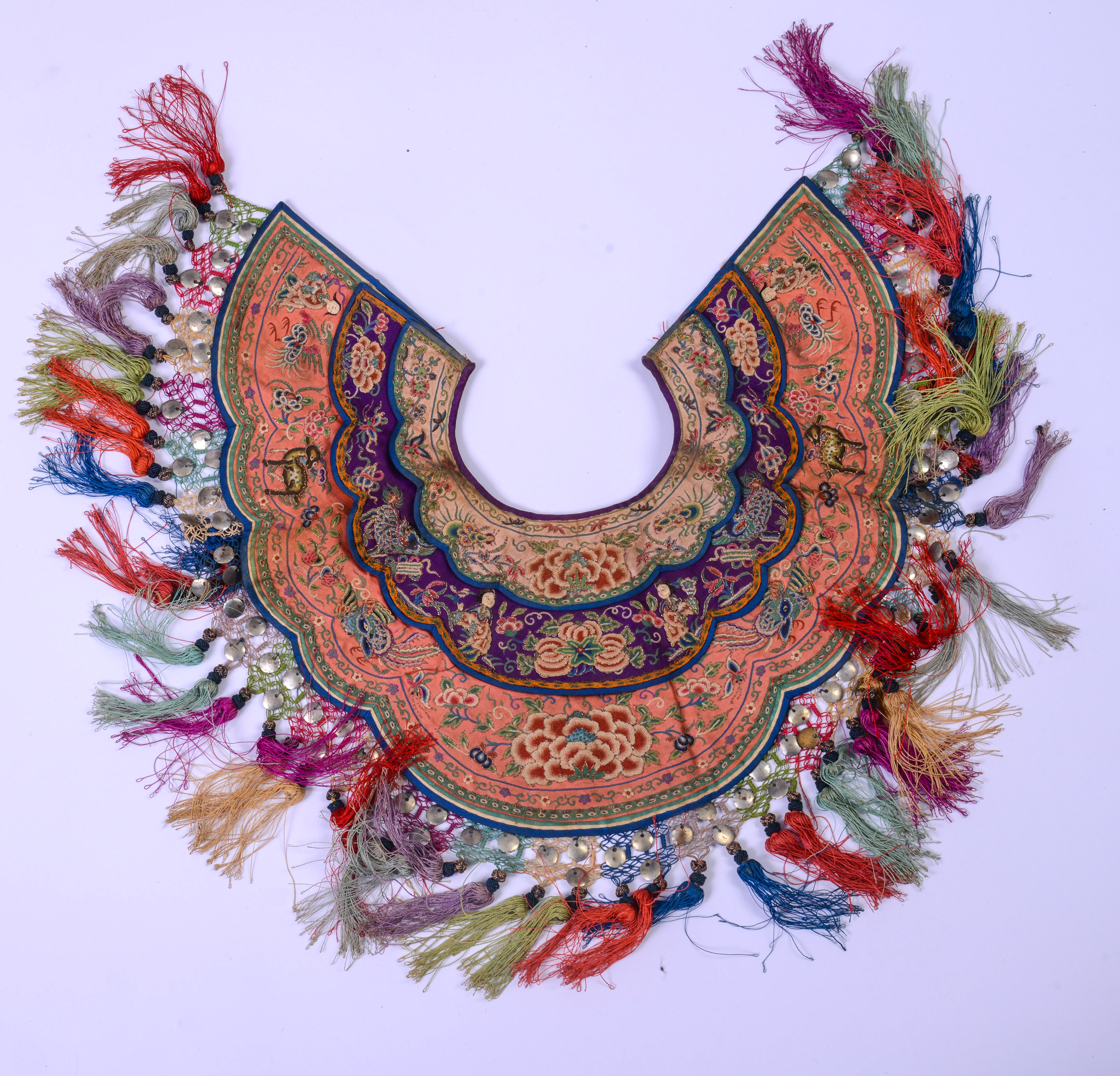 CHINESE 19TH C. QING SILK NEEDLEWORK LADIES ROBE.