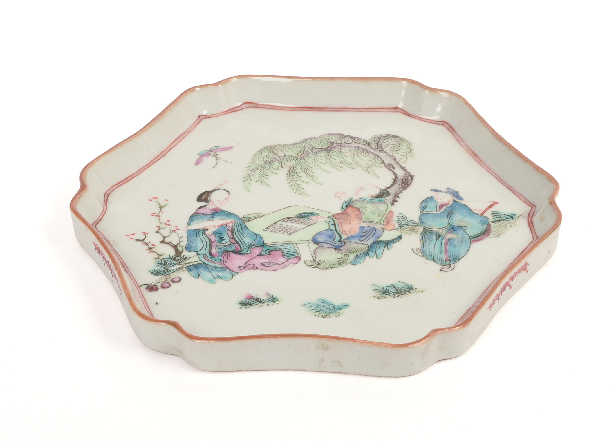 19TH C. CHINESE FAMILLE ROSE TRAY.