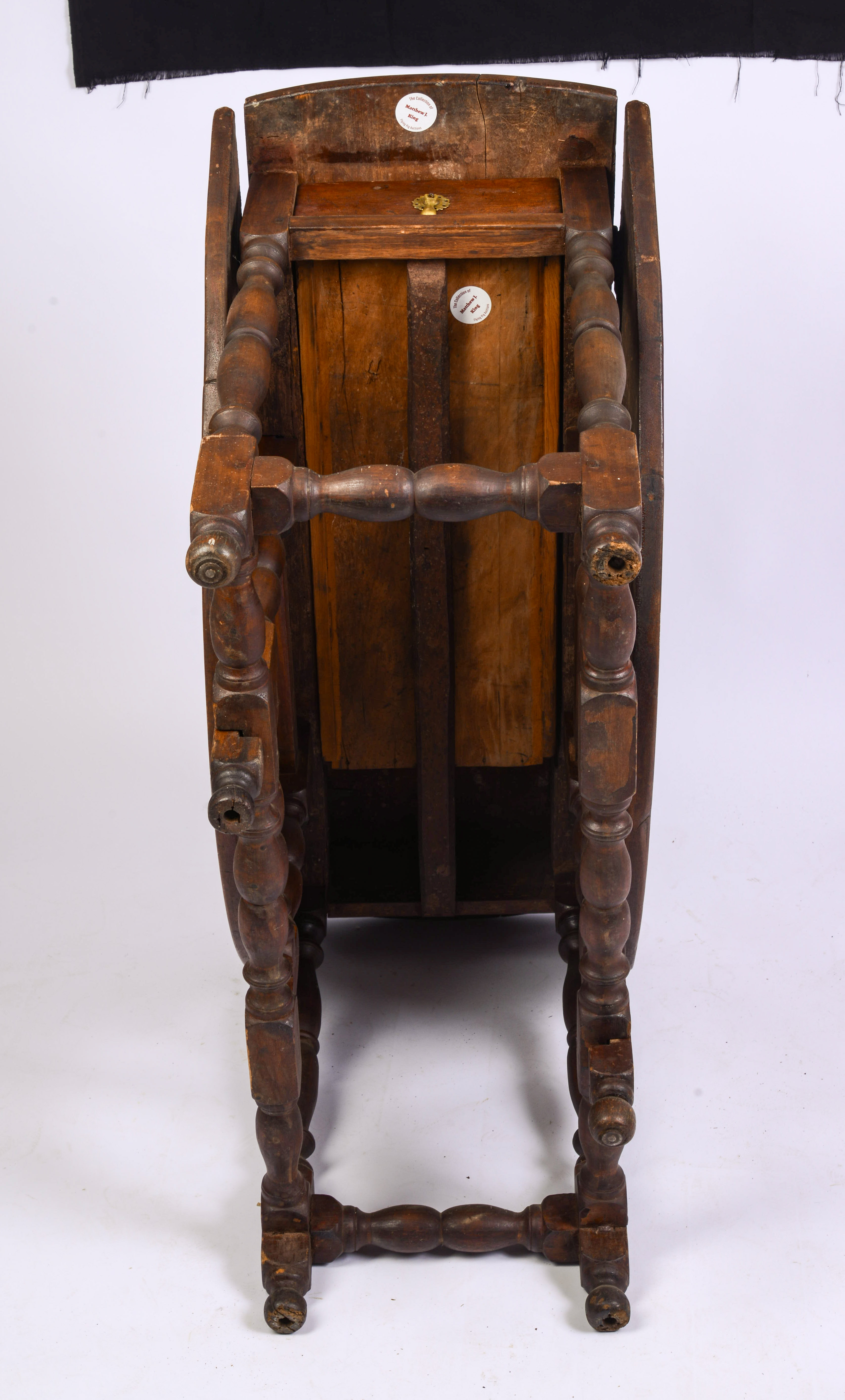 WILLIAM & MARY GATELEG TABLE.