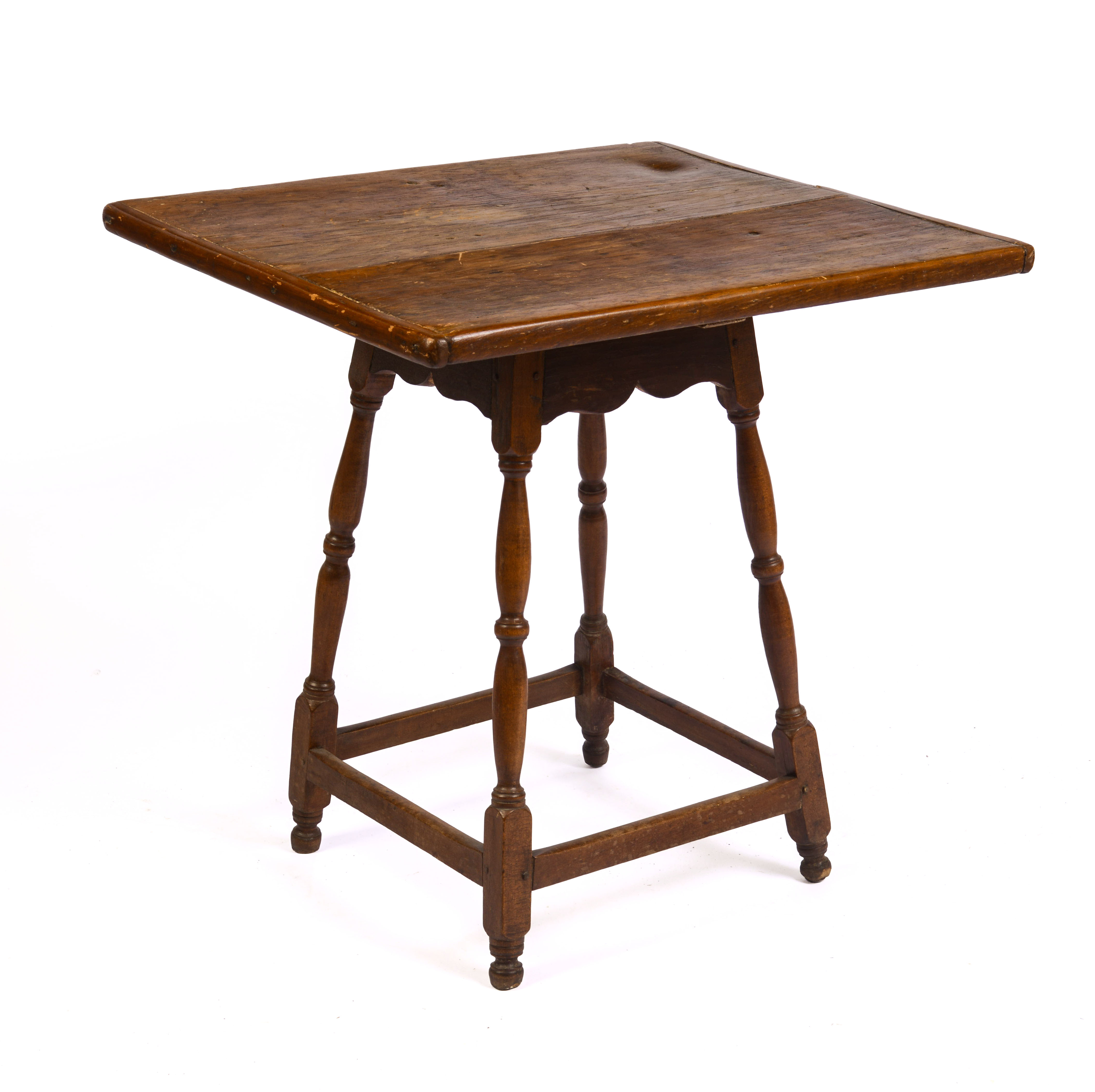 DIMINUTIVE SPLAY-LEG NEW ENGLAND TAVERN TABLE