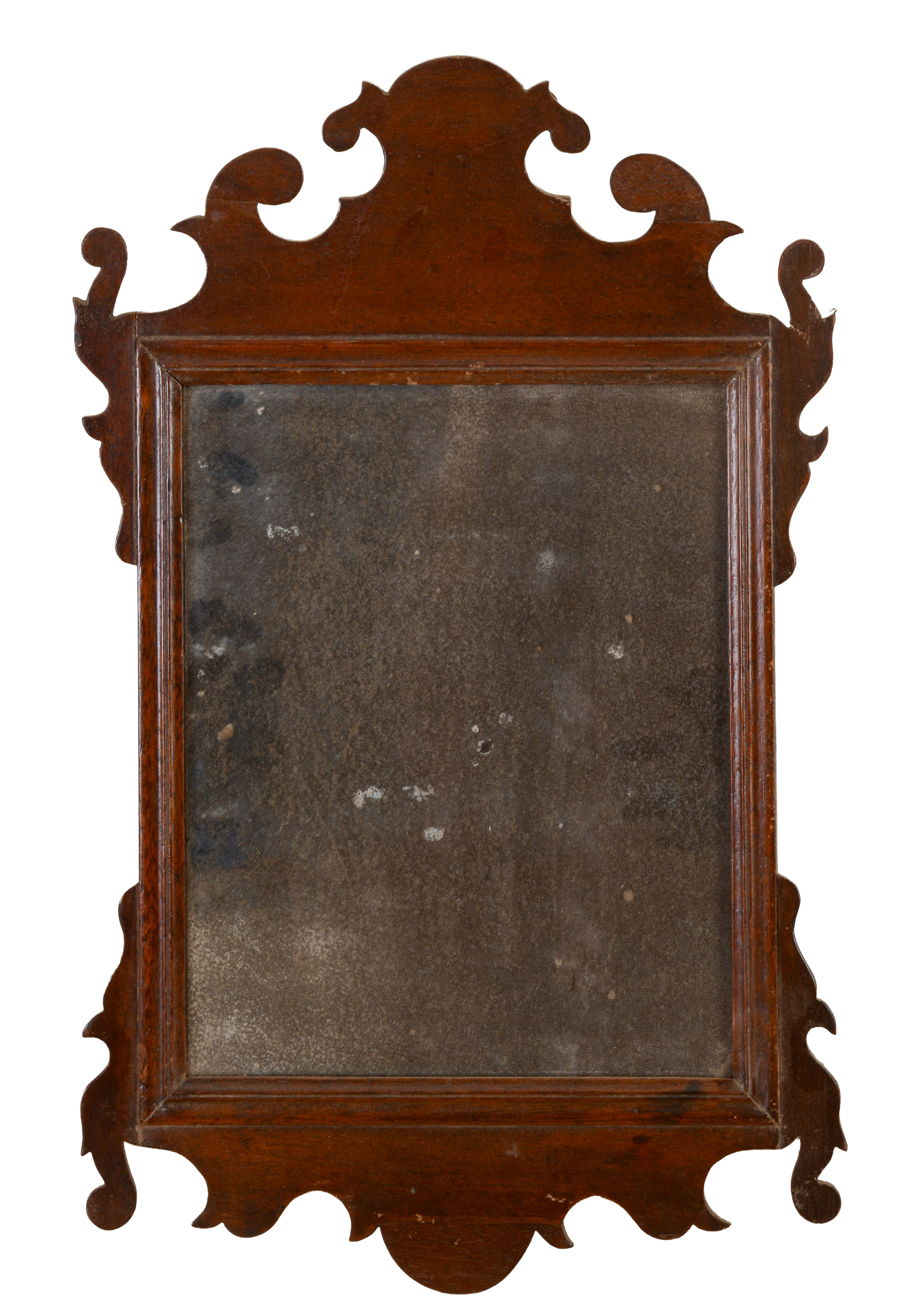 SMALL MAHOGANY CHIPPENDALE FRAMED MIRROR