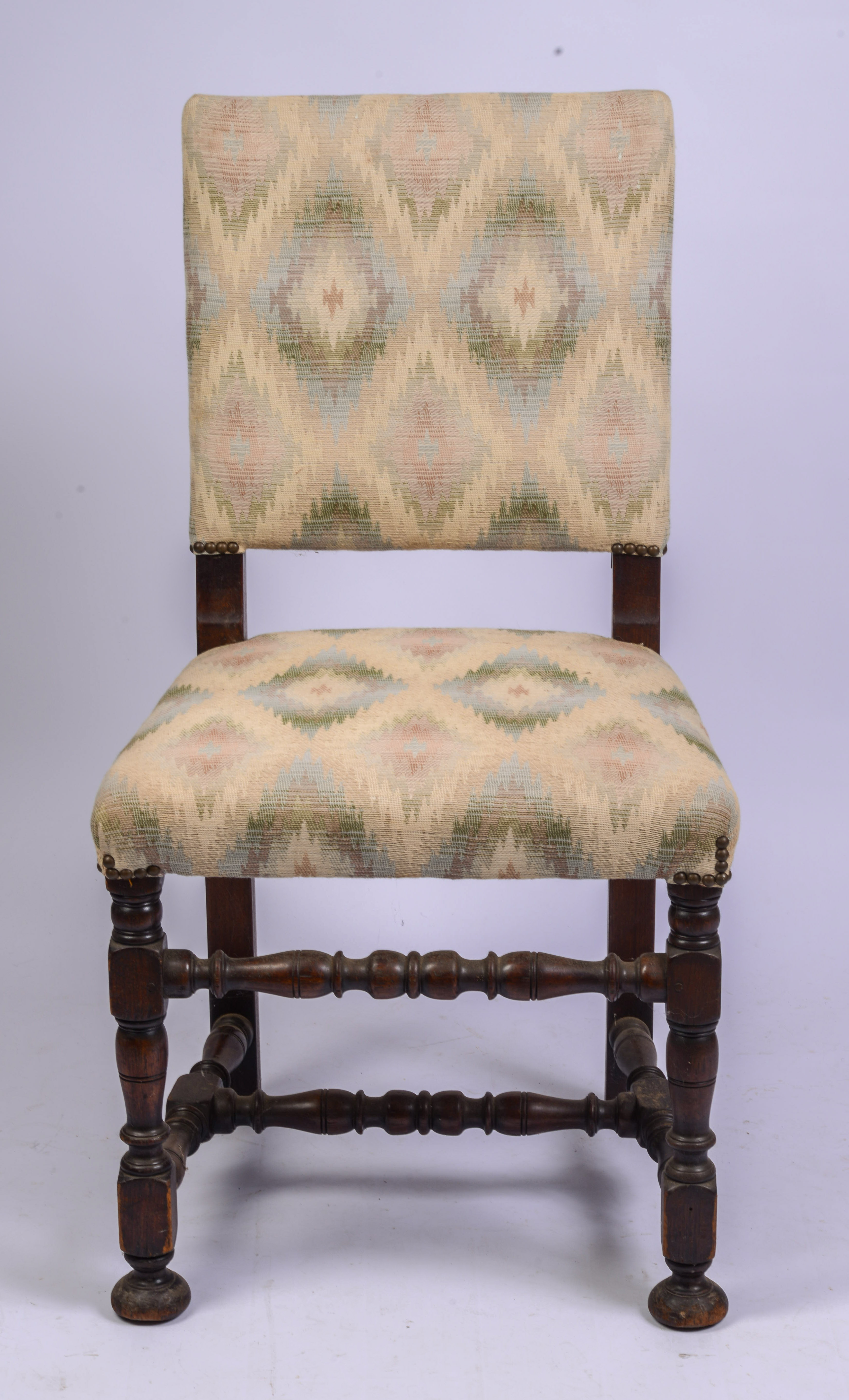 19TH CENTURY UPHOLSTERED SIDE CHAIR.