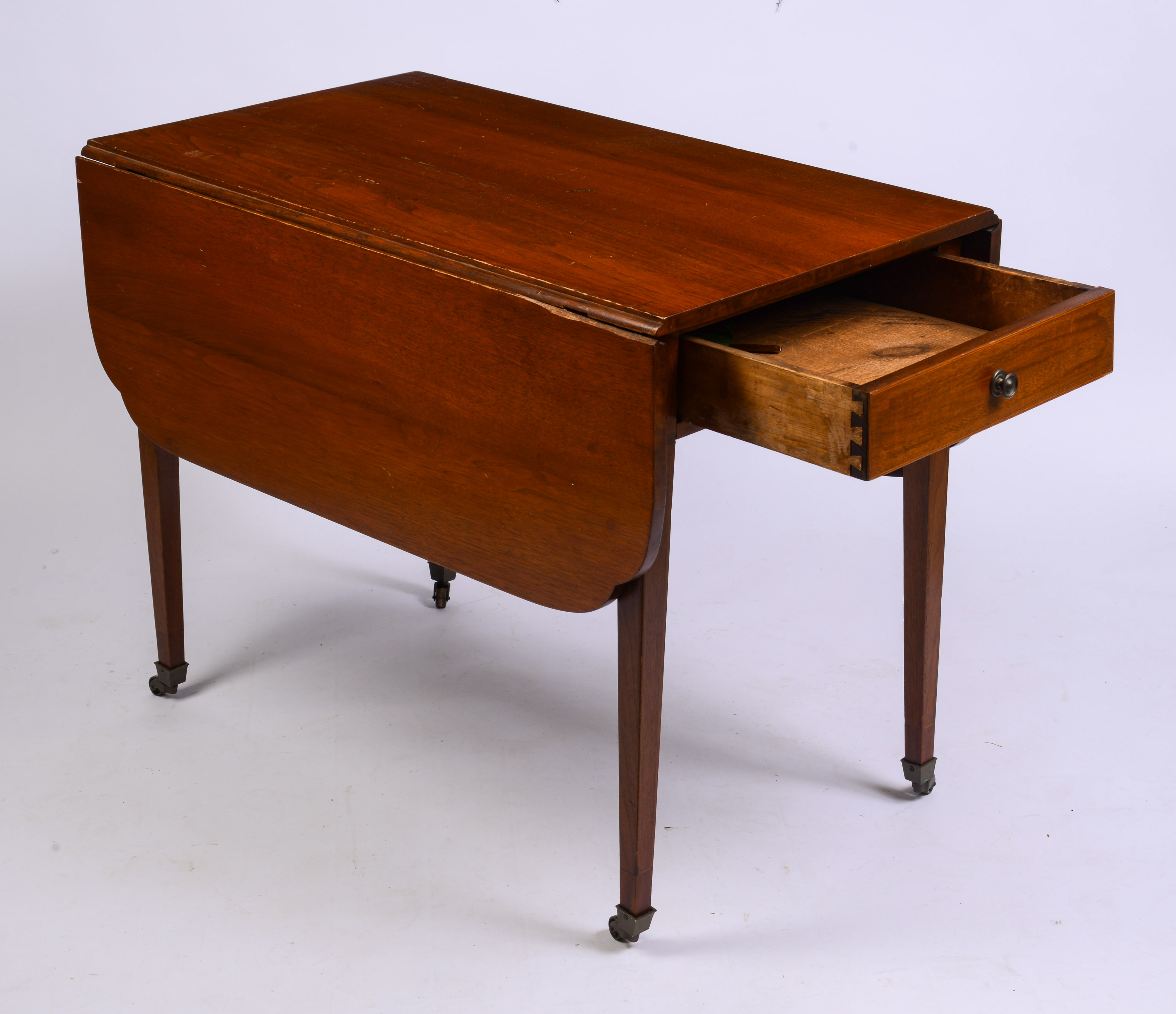 HEPPLEWHITE MAHOGANY PEMBROKE TABLE.
