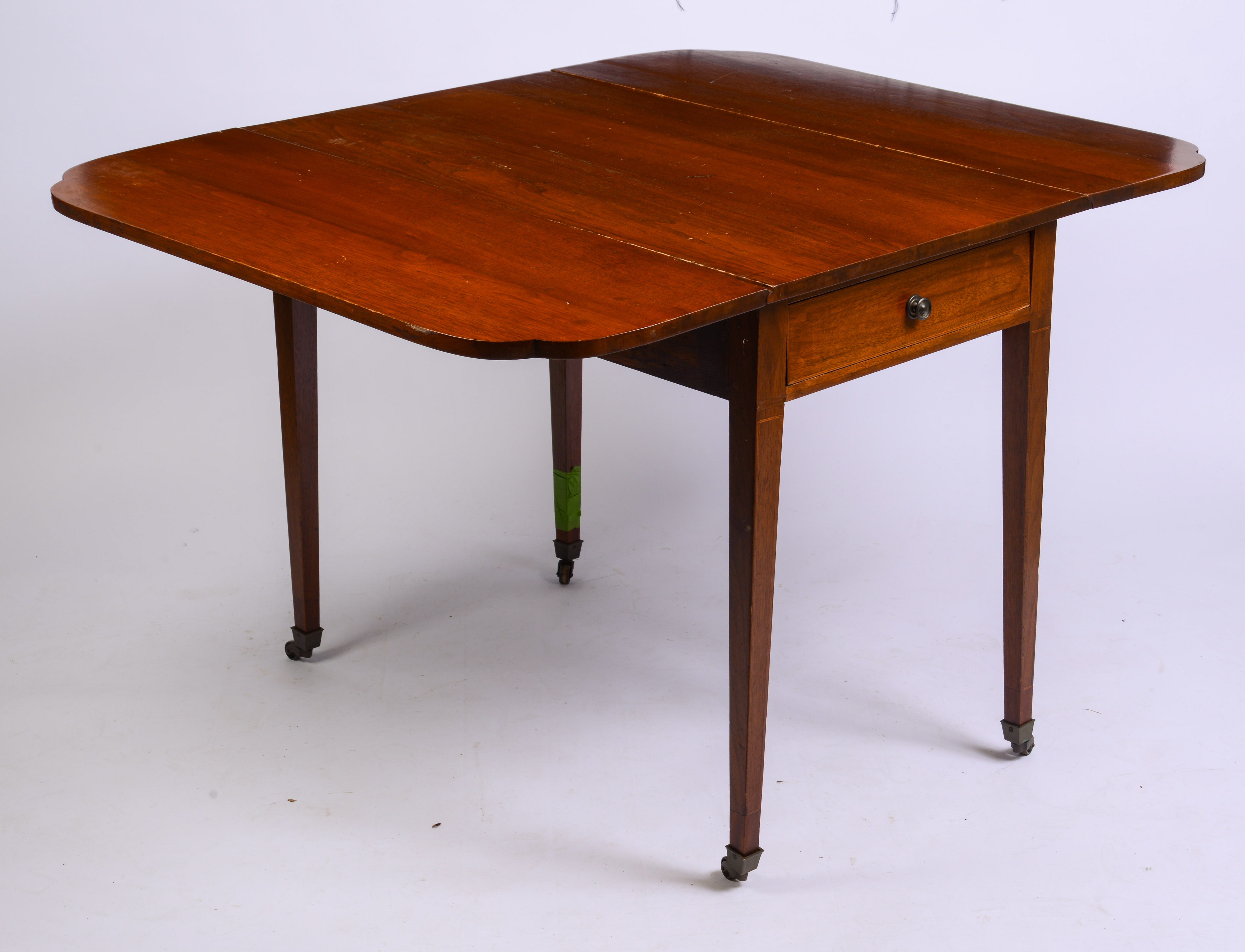 HEPPLEWHITE MAHOGANY PEMBROKE TABLE.