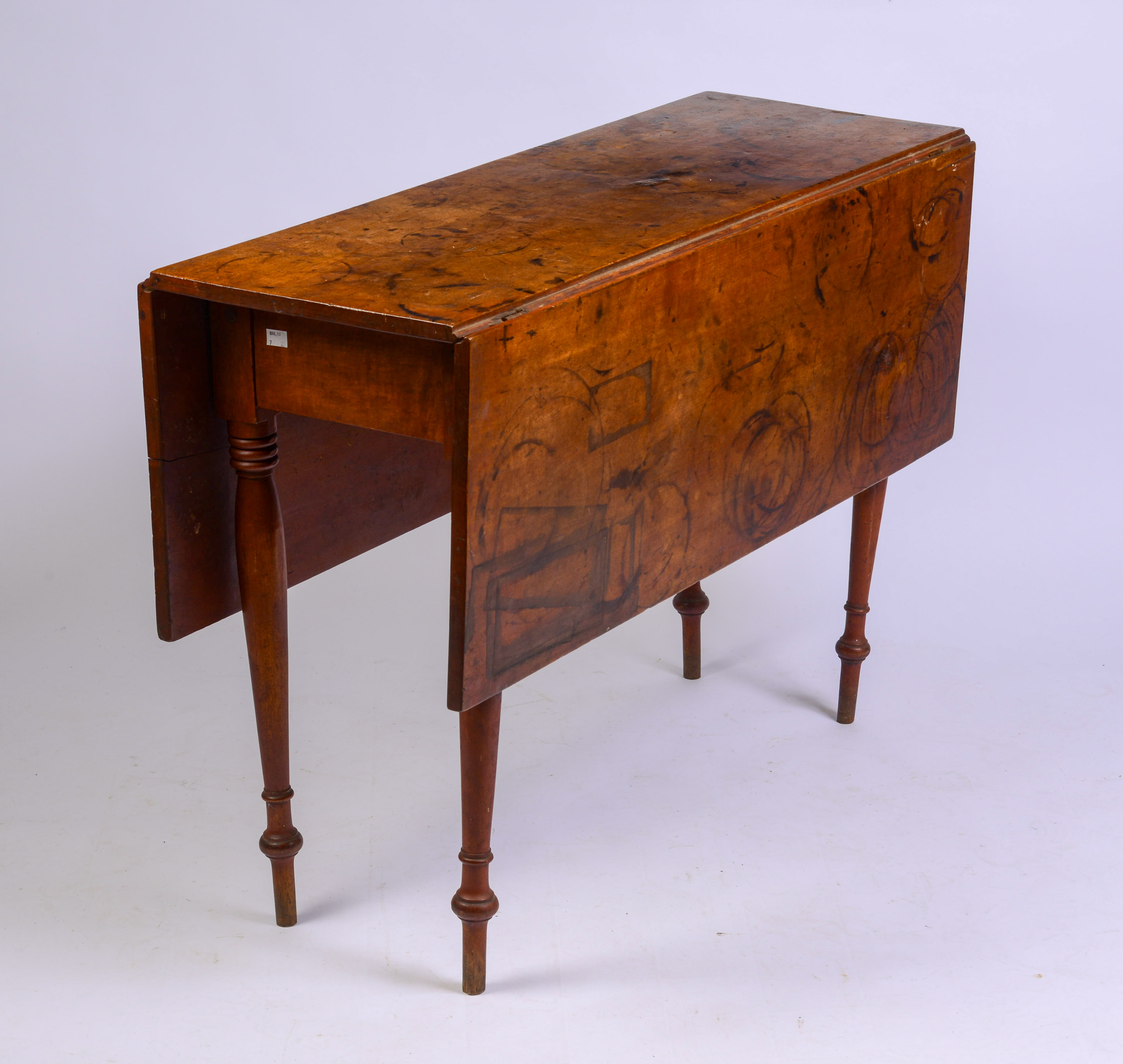 NEW ENGLAND SHERATON DROP-LEAF TABLE.