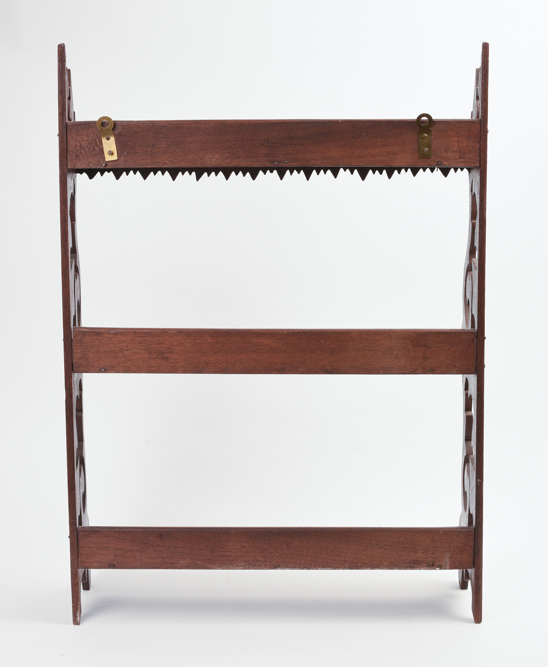 CHIP CARVED WALL SHELF WITH SHAPED SIDES.