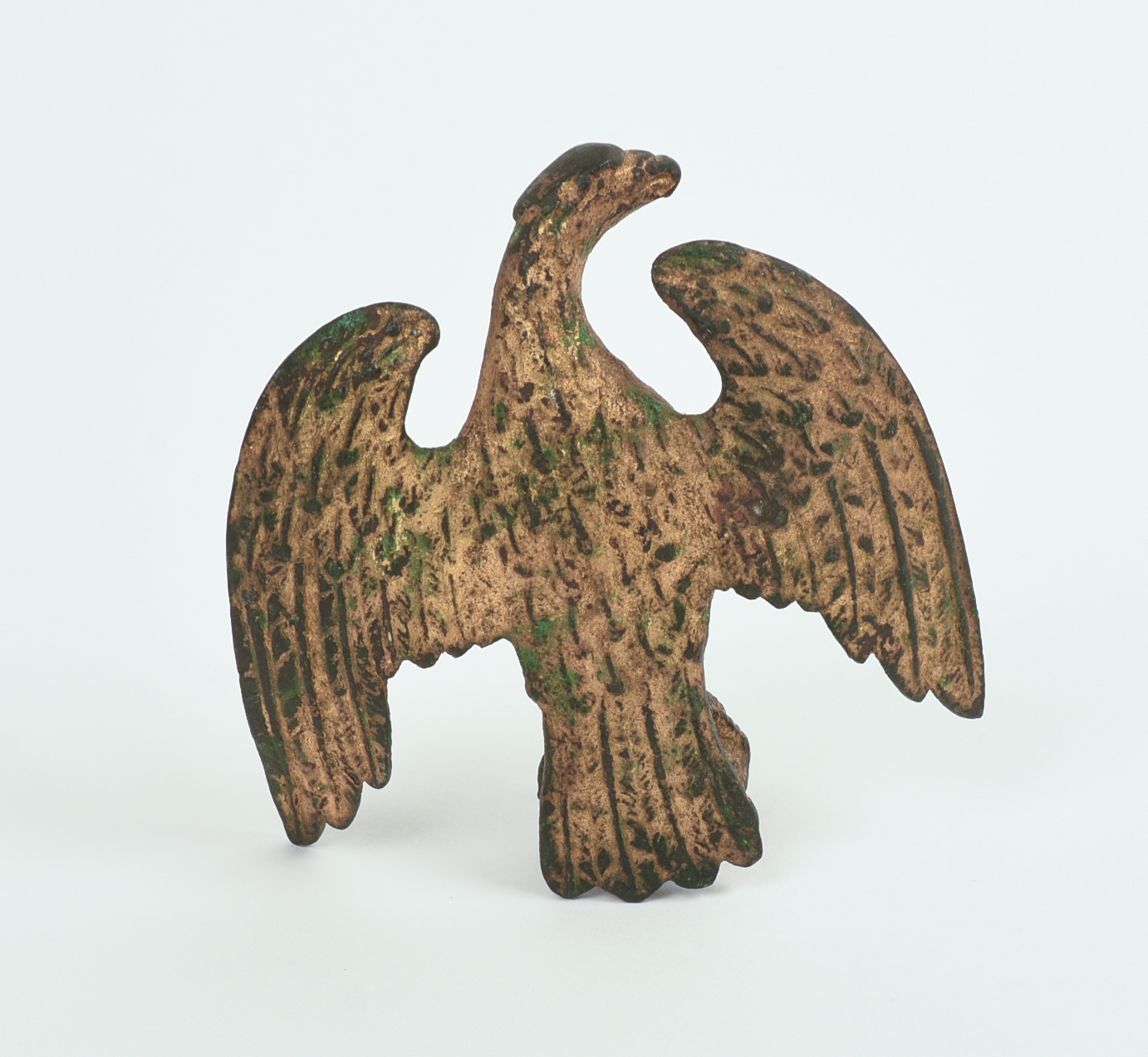 AMERICAN EAGLE GILT METAL FLAG TOPPER