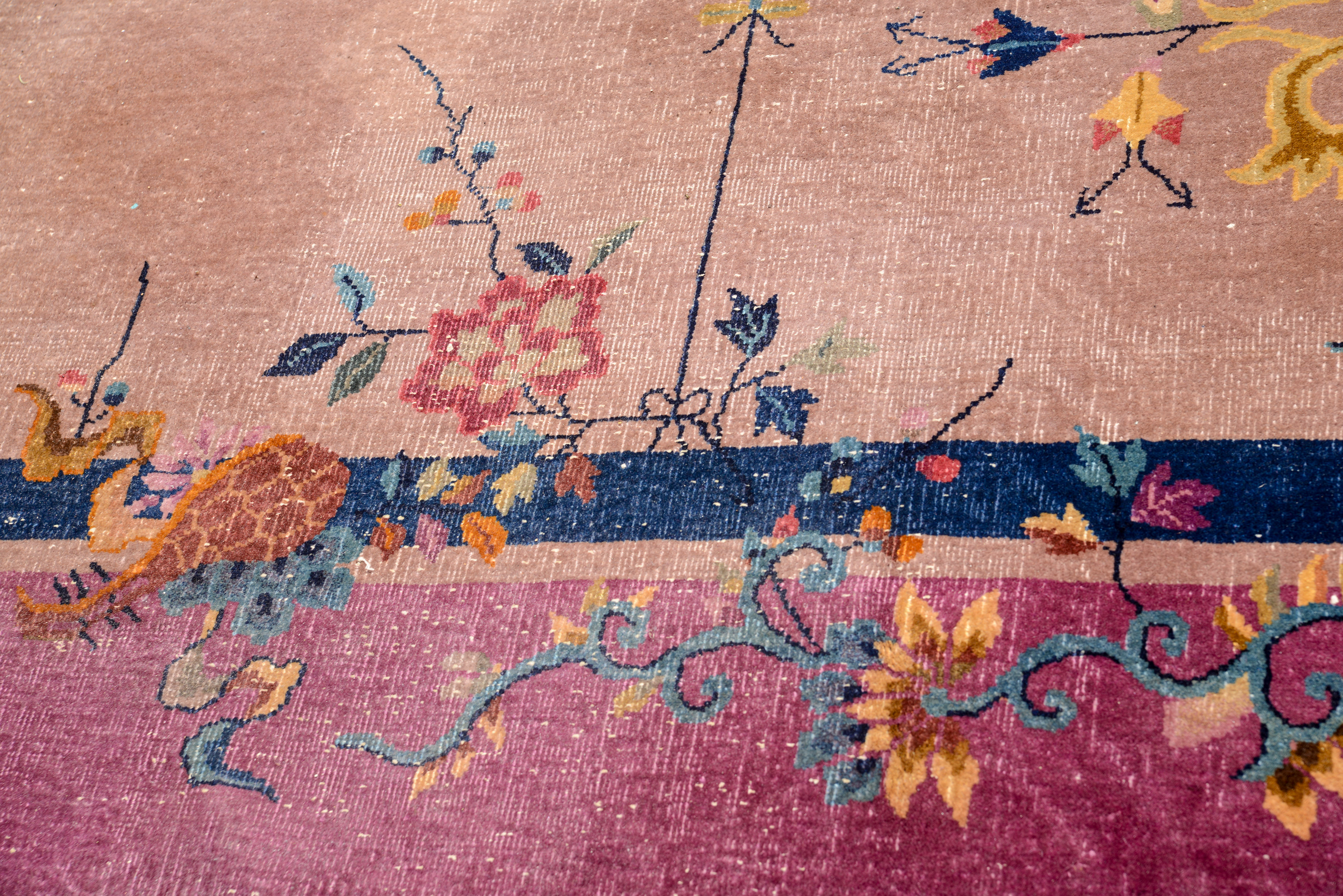 CHINESE ROOM-SIZE ART DECO RUG.
