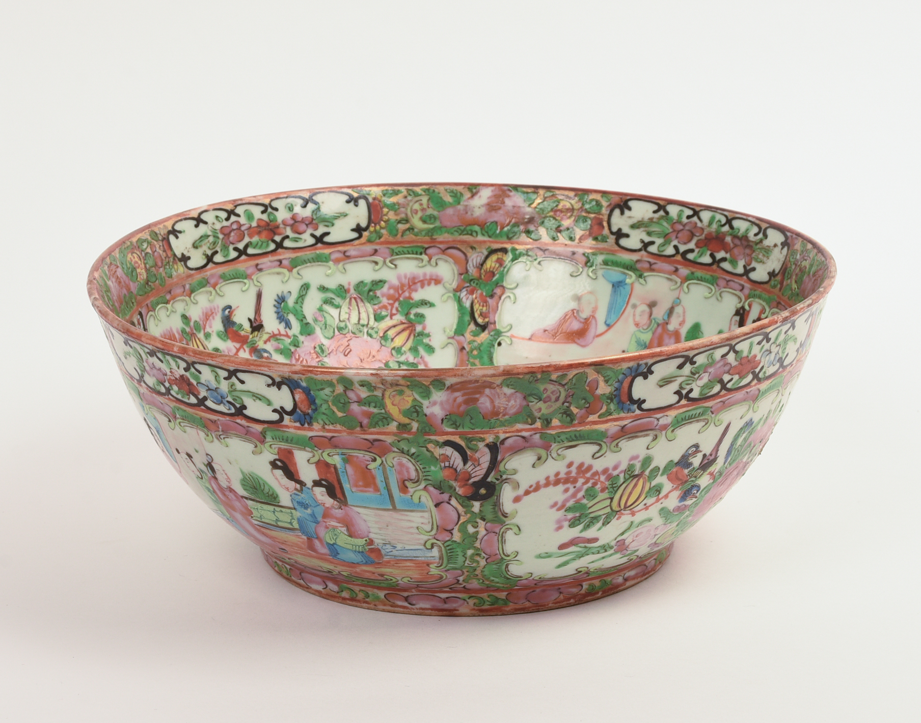 ROSE MEDALLION PORCELAIN PUNCH BOWL