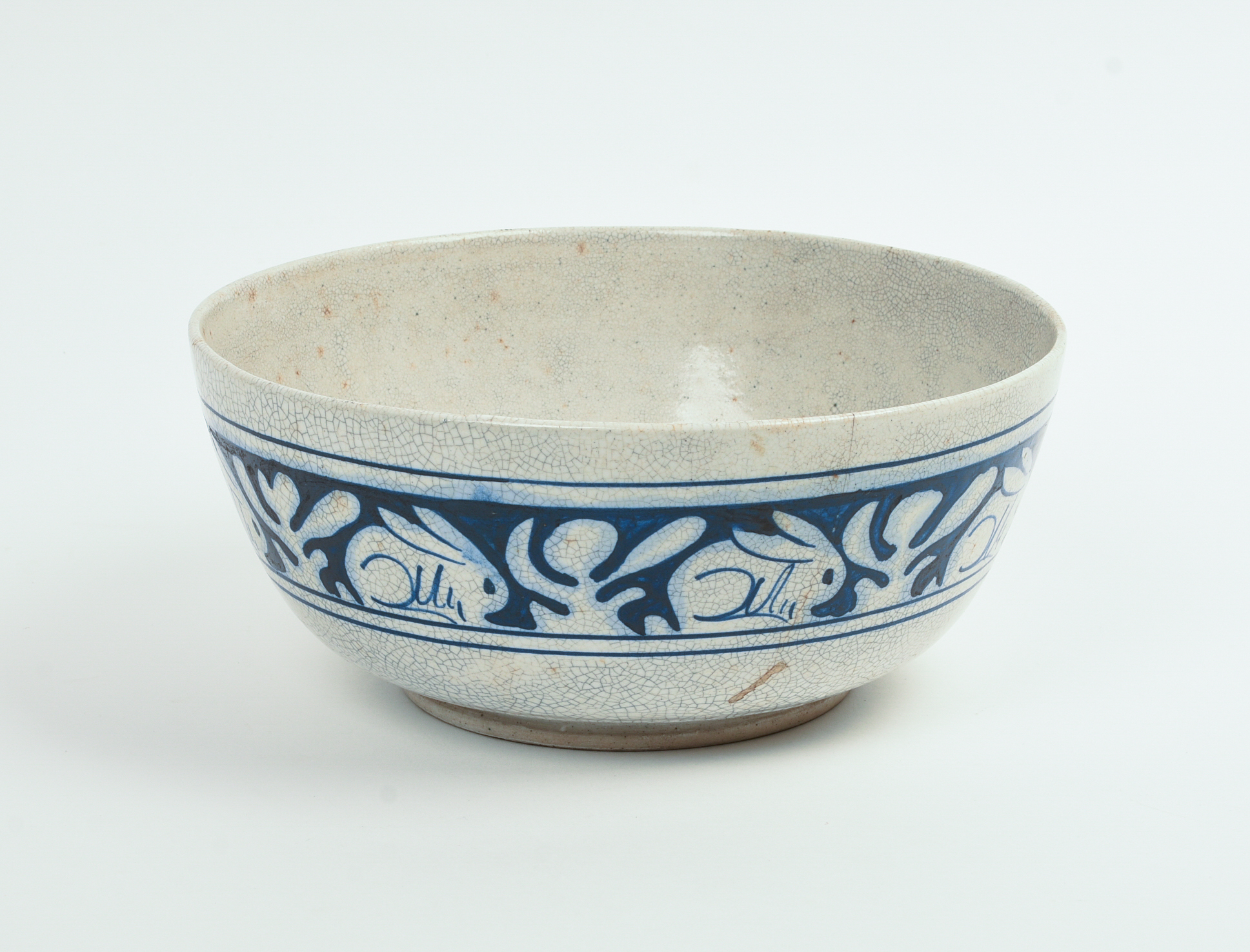 DEDHAM POTTERY RABBIT PATTERN BOWL.