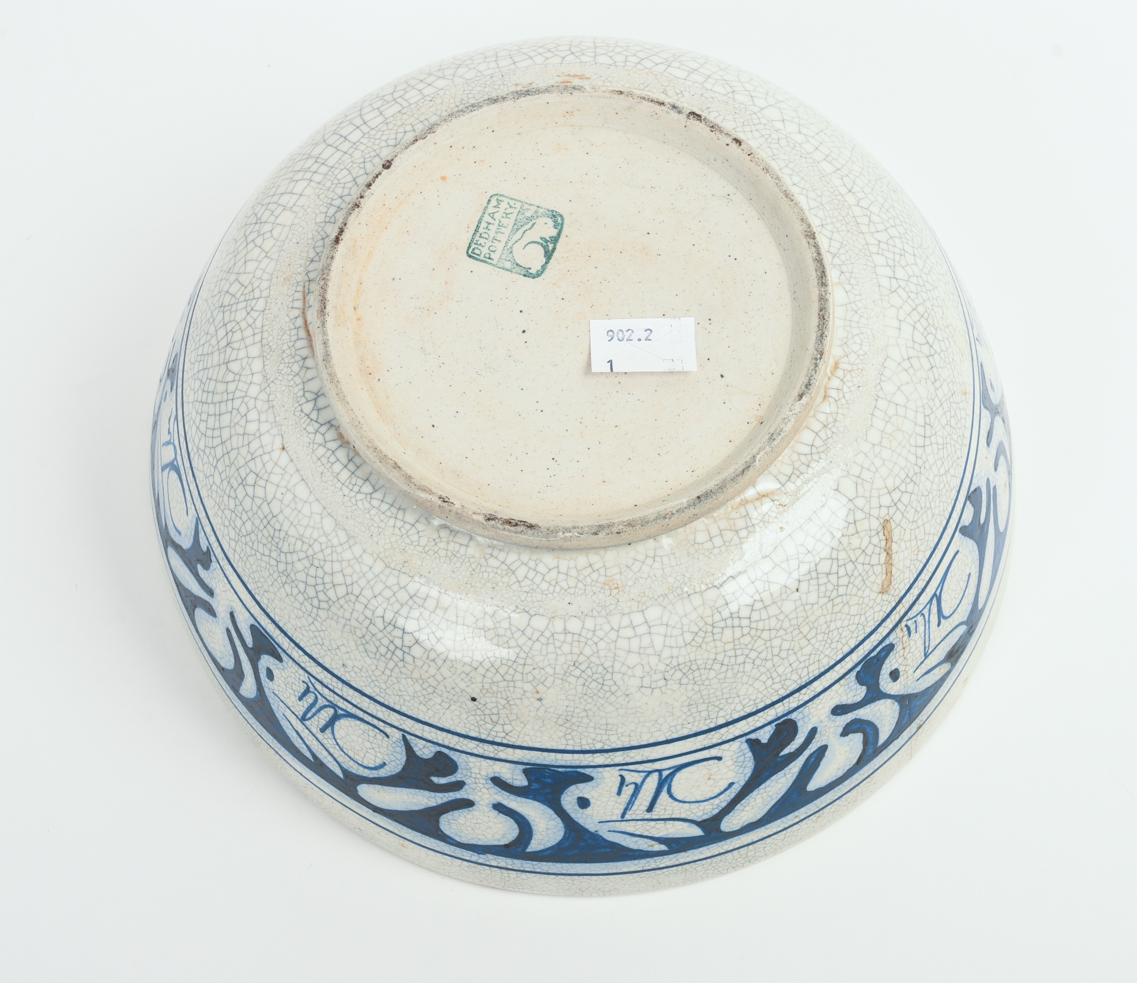 DEDHAM POTTERY RABBIT PATTERN BOWL.