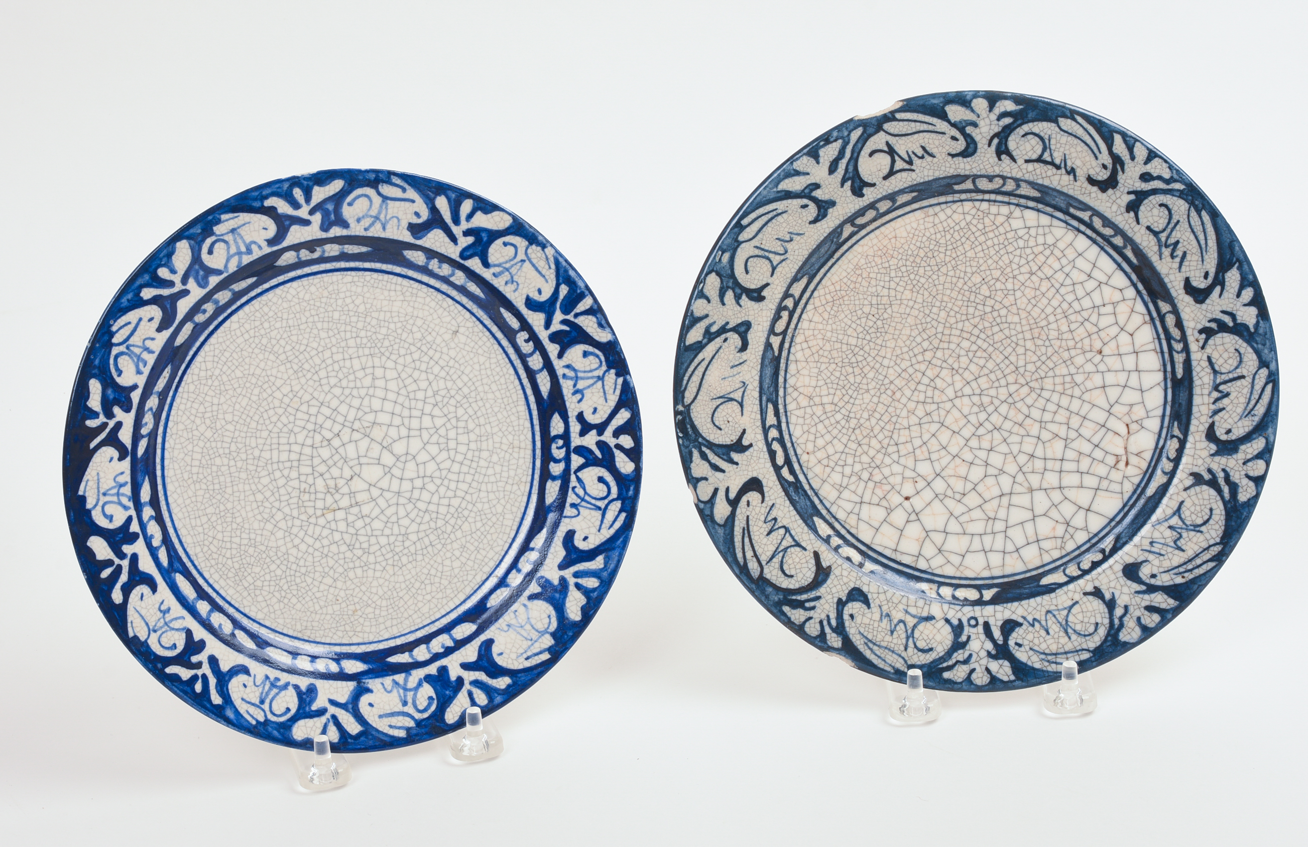 SIX DEDHAM POTTERY RABBIT PATTERN PLATES.
