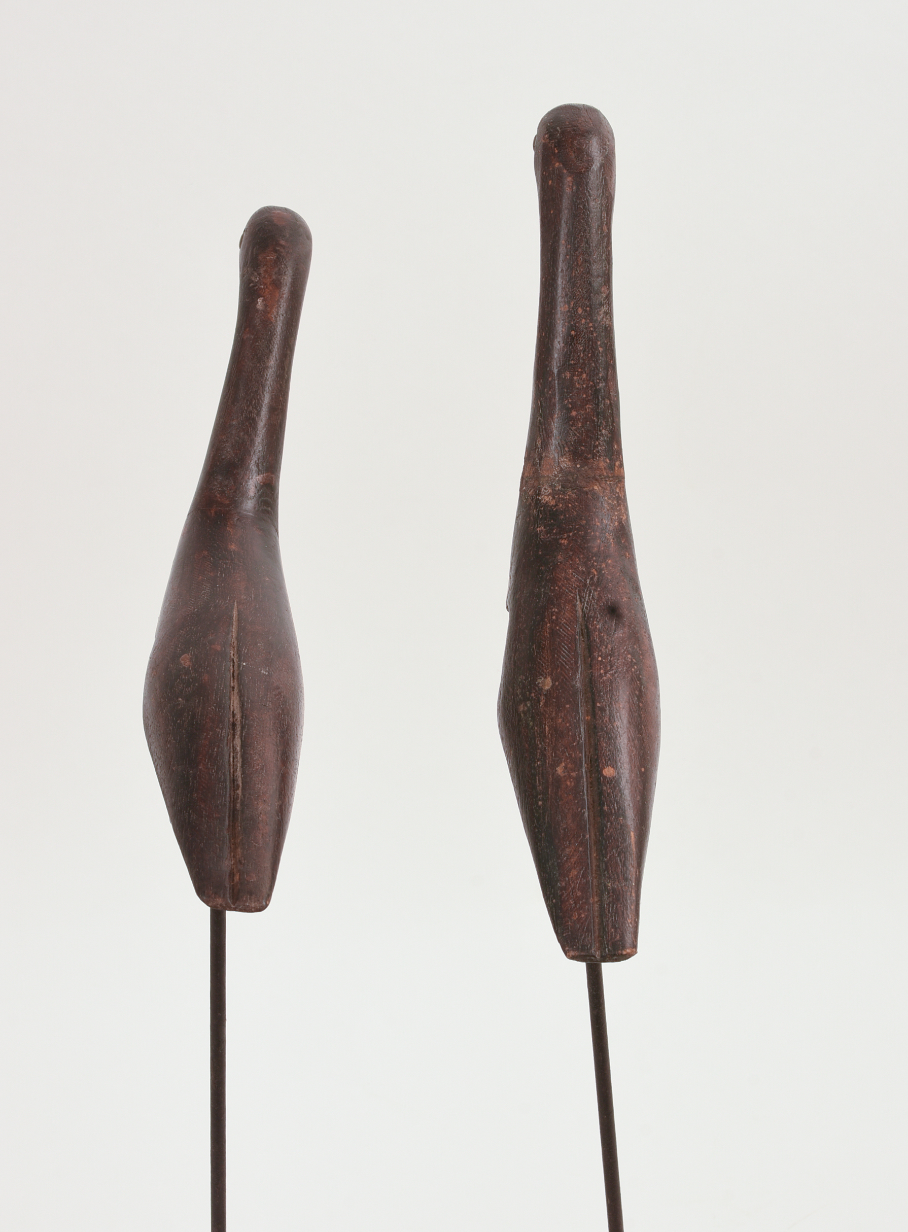 TWO EARLY 20TH CENTURY WOOD SHORE BIRDS ON STANDS.